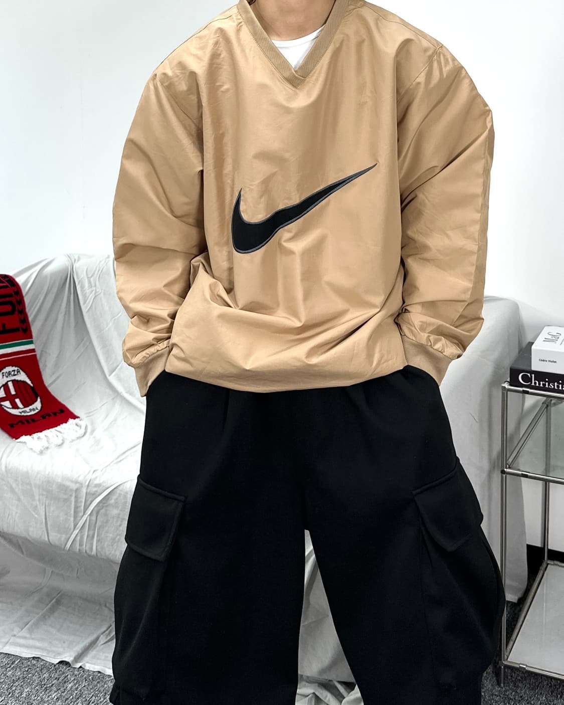 나이키 베이지 빅로고 웜업 XL 상품이미지1