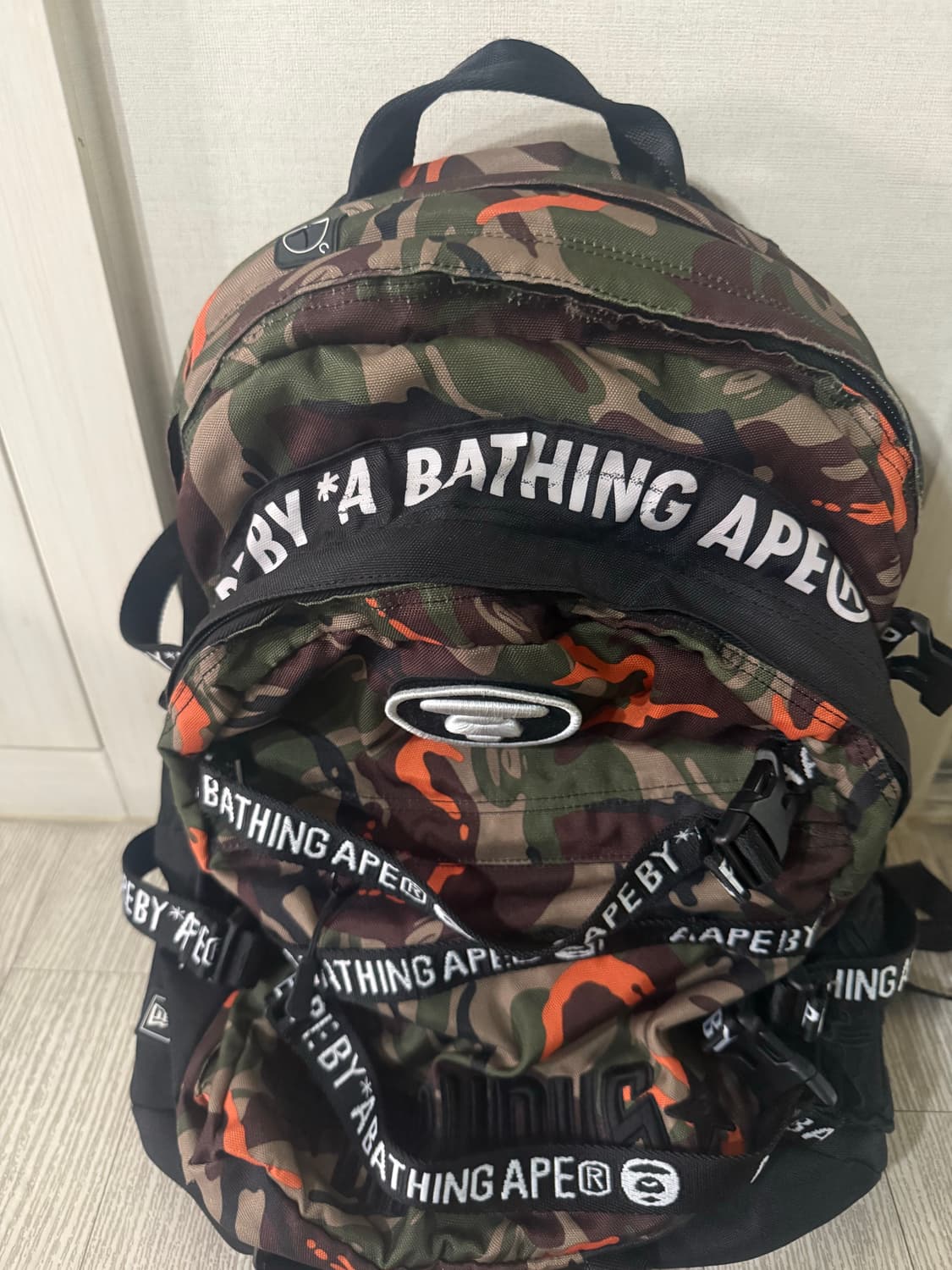 뉴에라 에이프 카모 백팩 상품이미지1