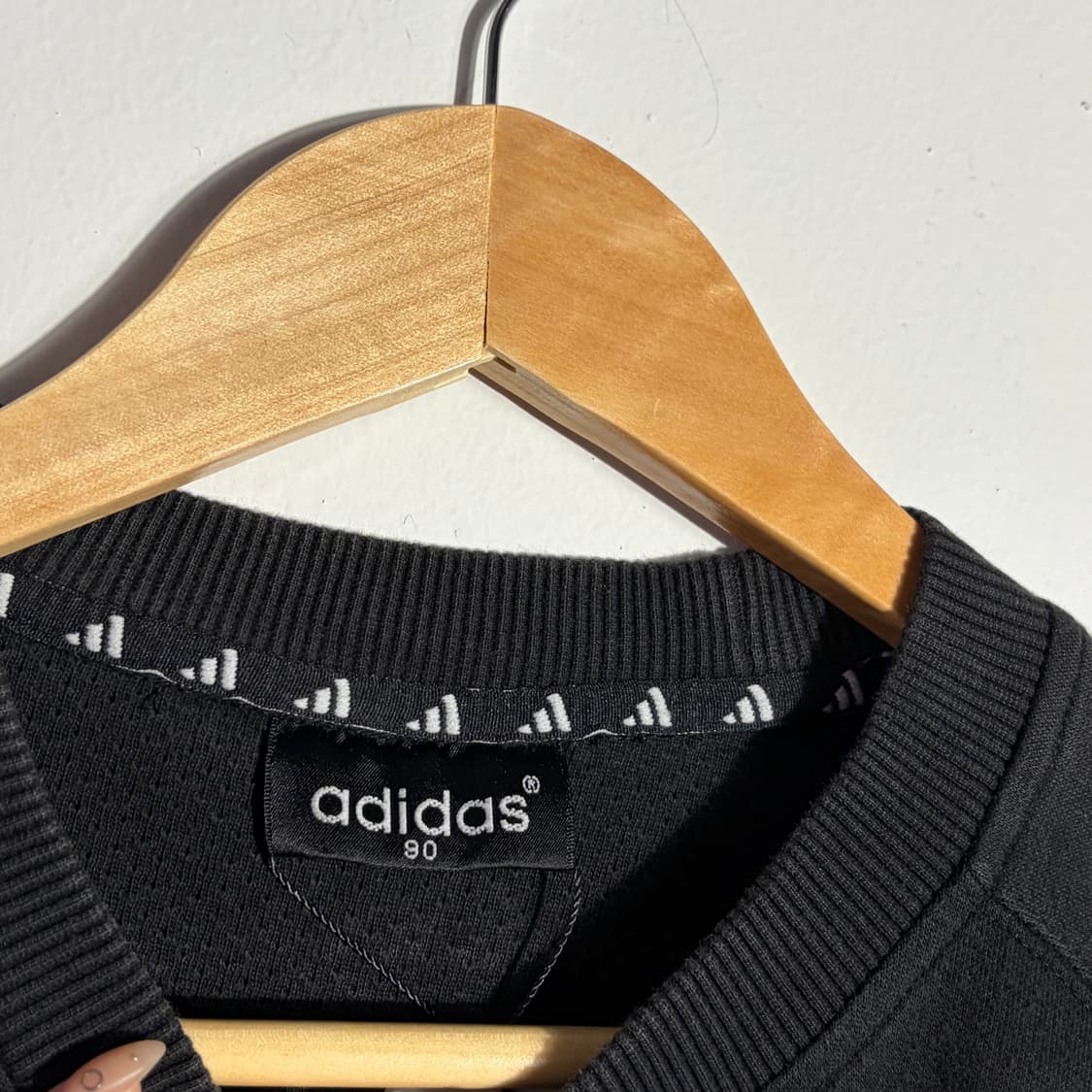 아디다스  블랙 맨투맨 (무료배송) 상품이미지3