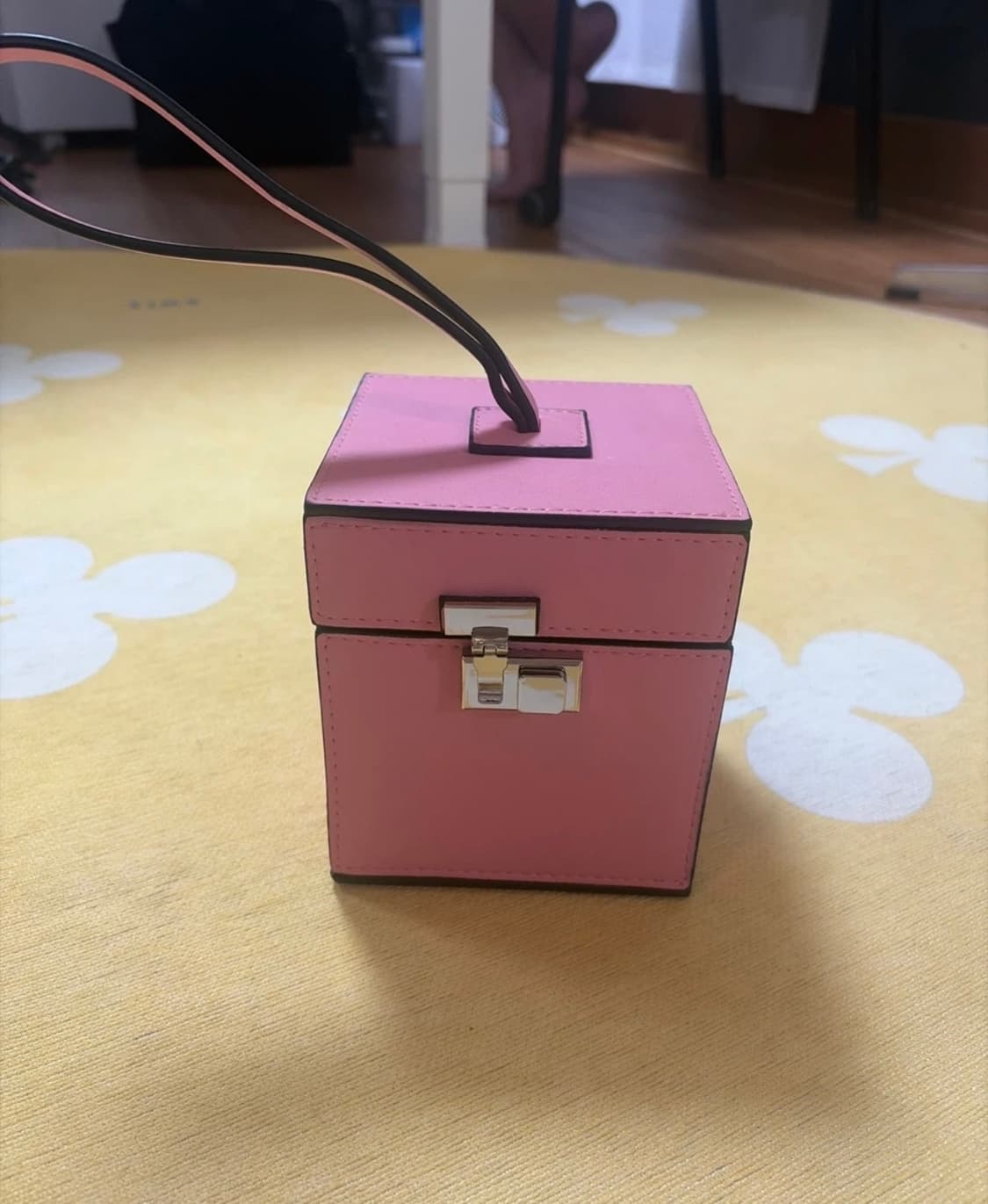 모이나스타일 박스백 리얼 소가죽 상품이미지1