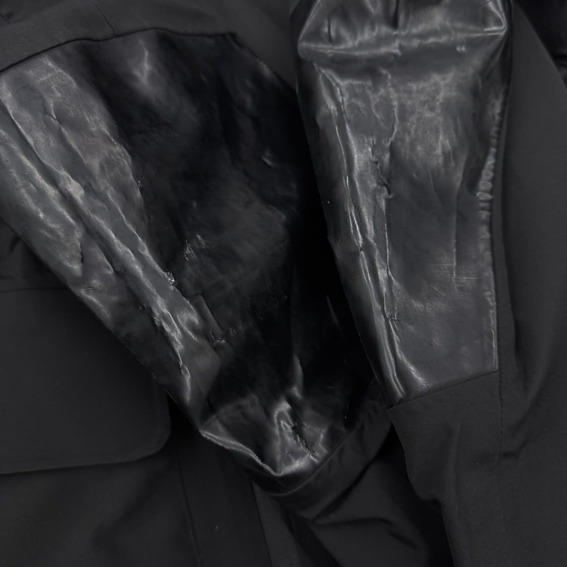 알렉산더왕 X H&M 바람막이 자켓 블랙  상품이미지6