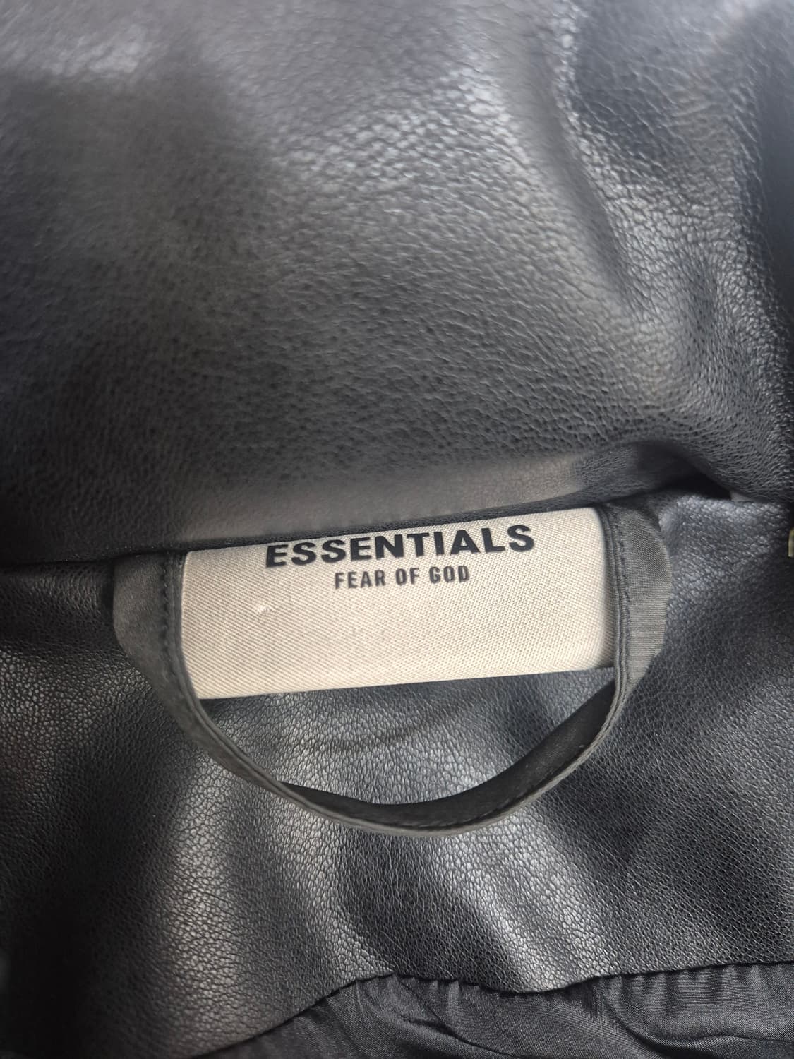 에센셜 피어오브갓 가죽 패딩 자켓 / 105(정품) 상품이미지4