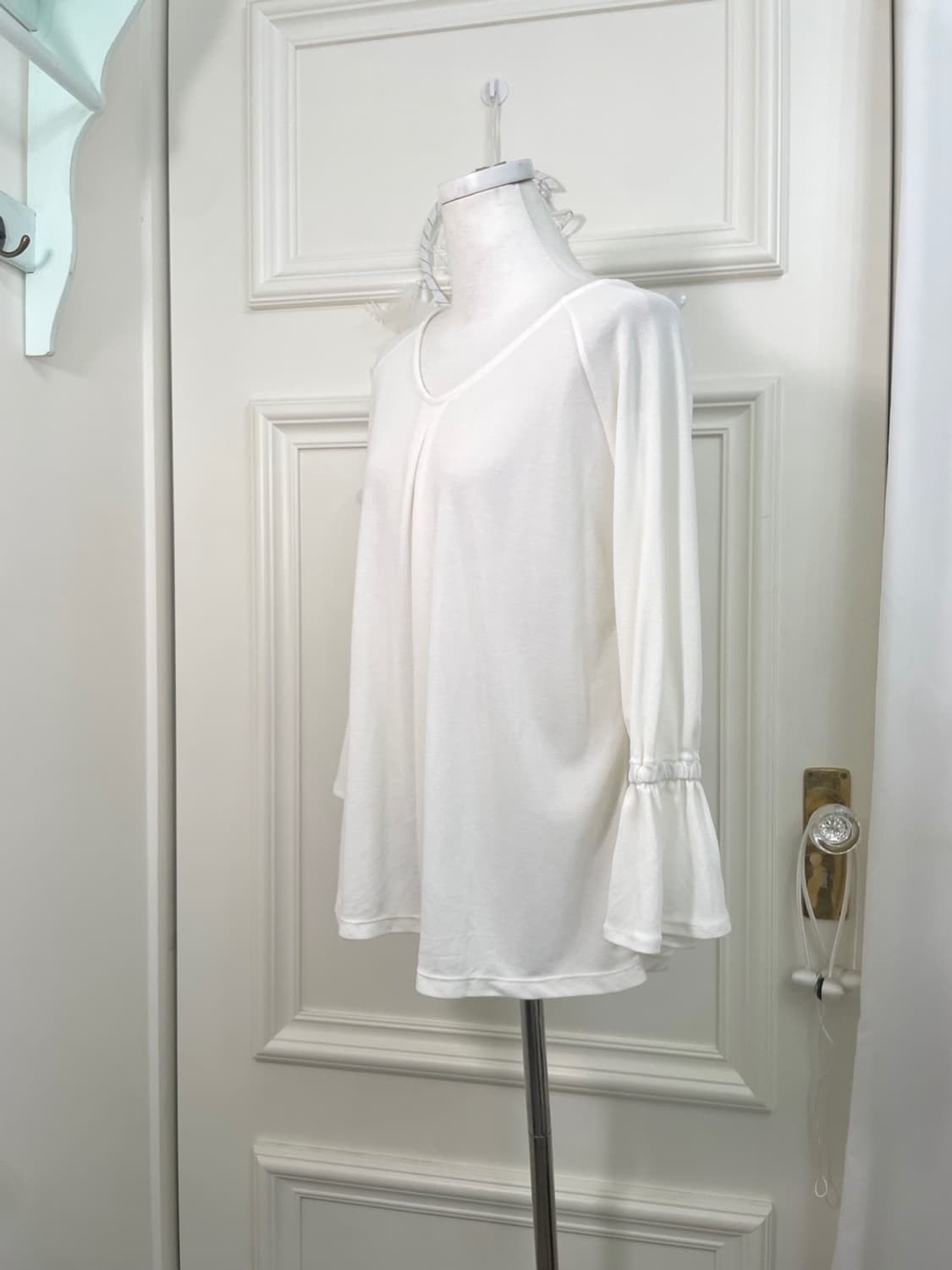 ivory pleats point sleeve shirring top 상품이미지2