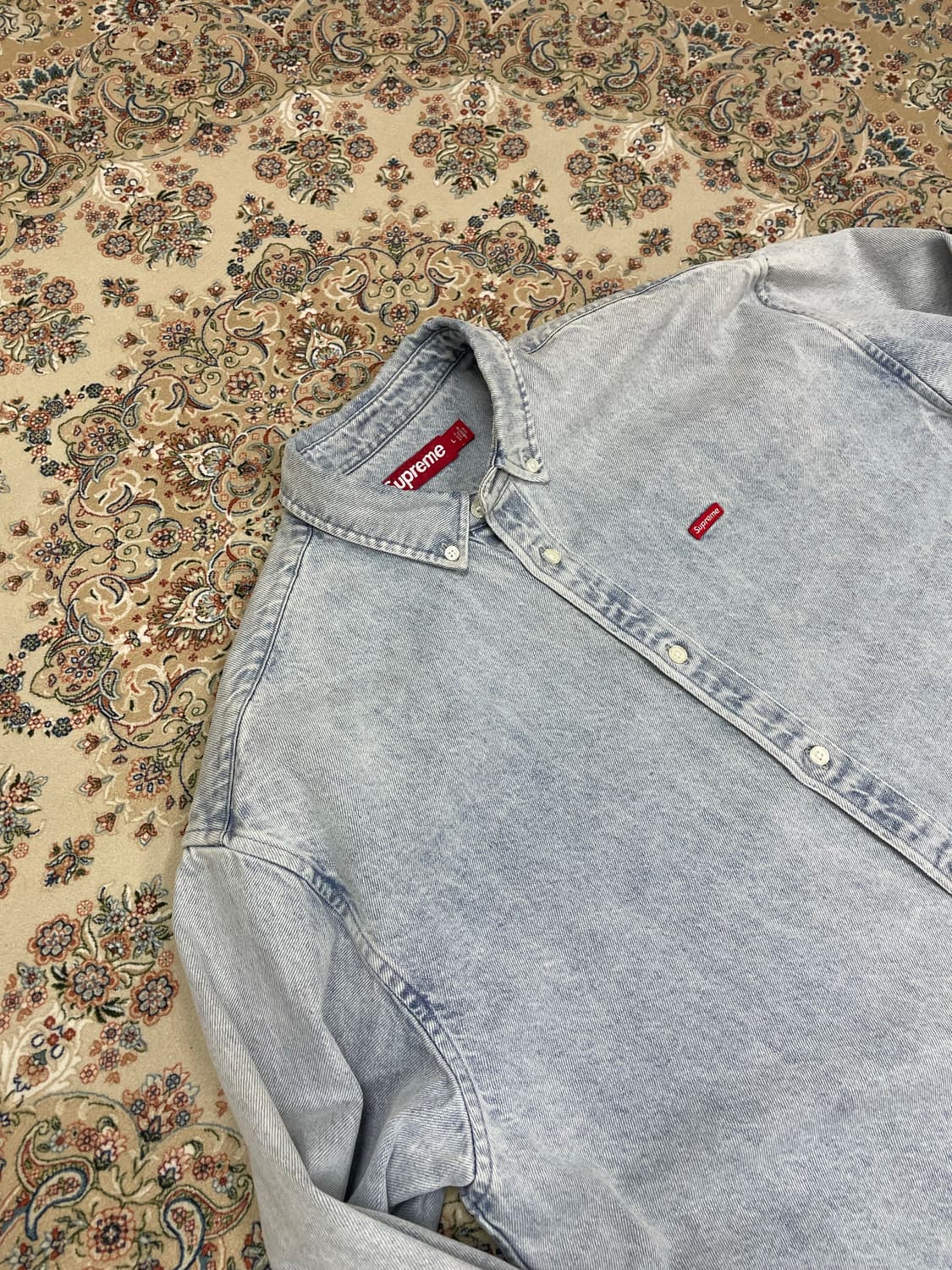 [새상품] 24ss 슈프림 스몰 박스 데님 셔츠 상품이미지3