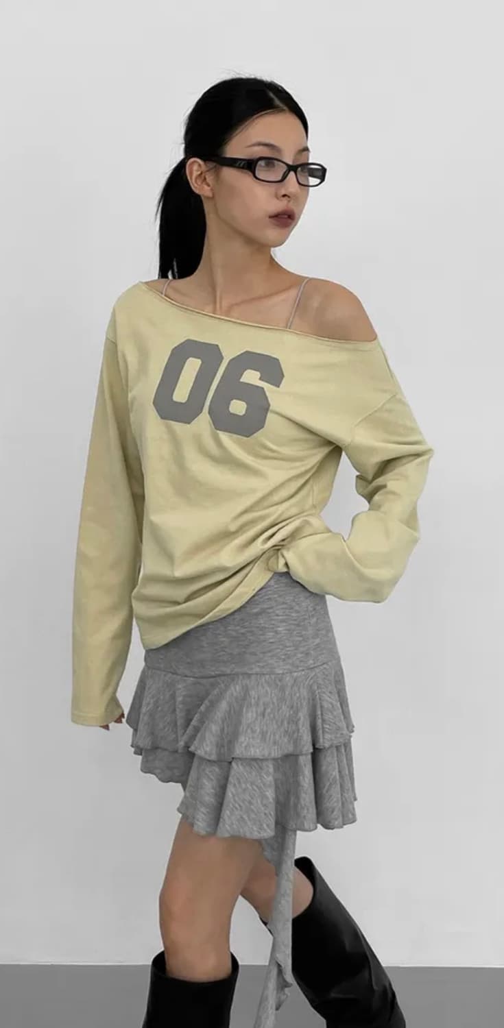 블랙업 페리티 보트넥 프린팅 긴팔티 상품이미지1