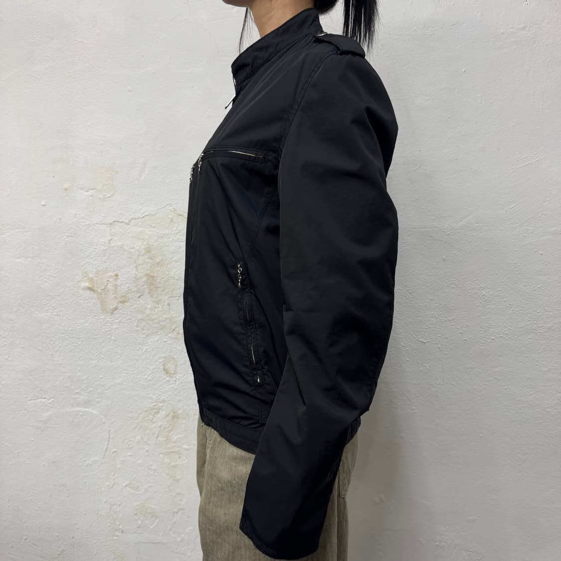 유나이티드 애로우즈 블루라벨 블랙 코튼 나일론 혼방 논칼라 바이커 자켓 상품이미지2