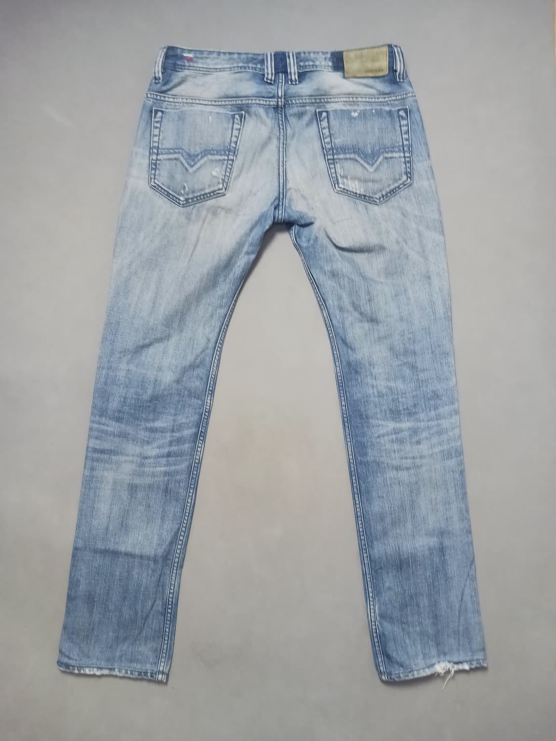 [31] 디젤 사파도 WASH0074F 레귤러 슬림 스트레이트 진 청바지 상품이미지7