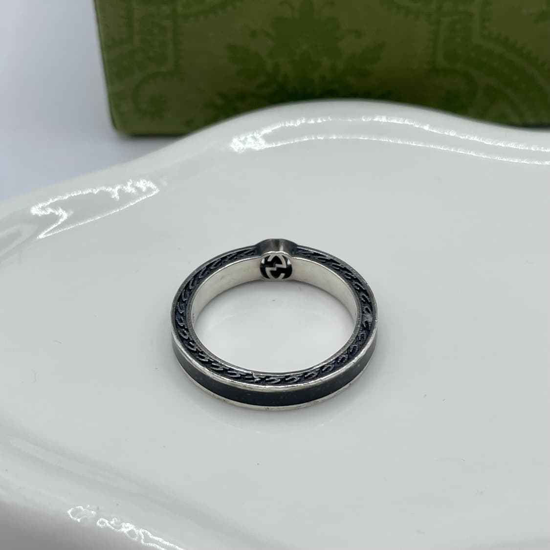 구찌 반지 16호 인터로킹 블랙 링 상품이미지4