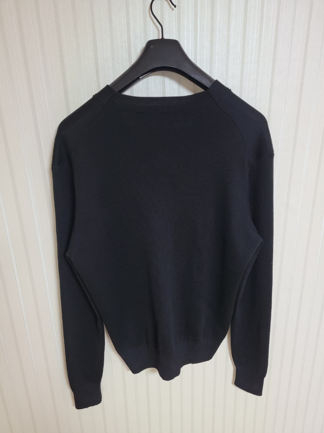 L 아미 블랙 스몰 하트자수 울 가디건 BFHK305 001 상품이미지6