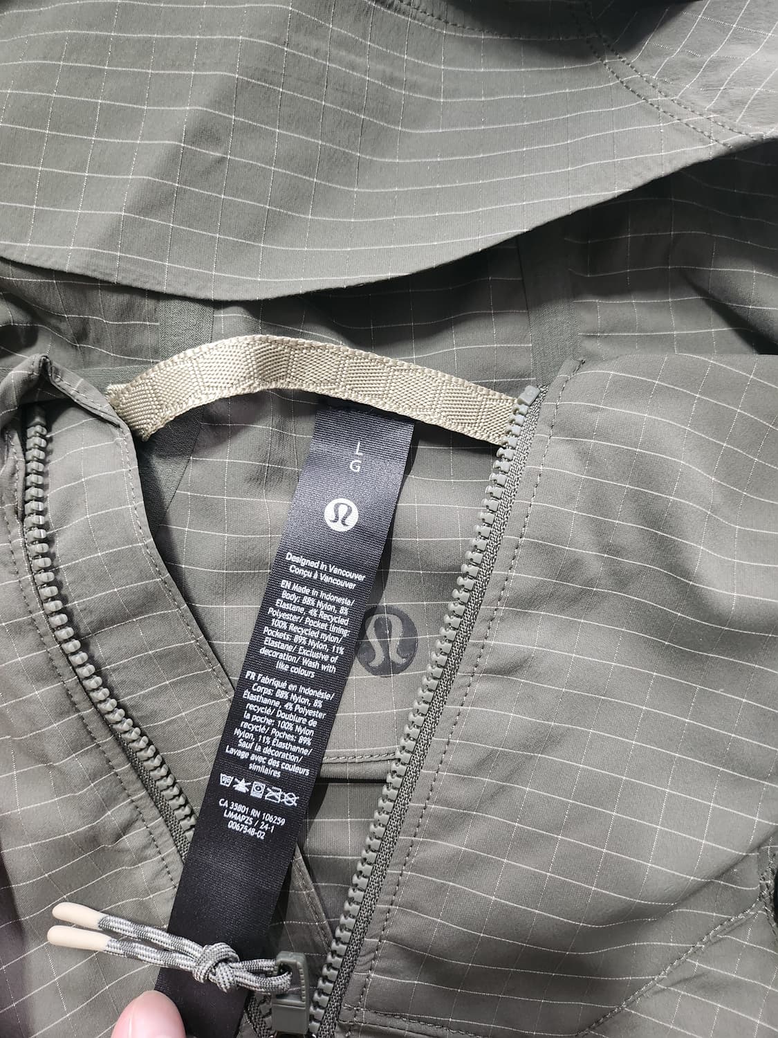 Lululemon LightWeight Hiking Anorak 상품이미지3