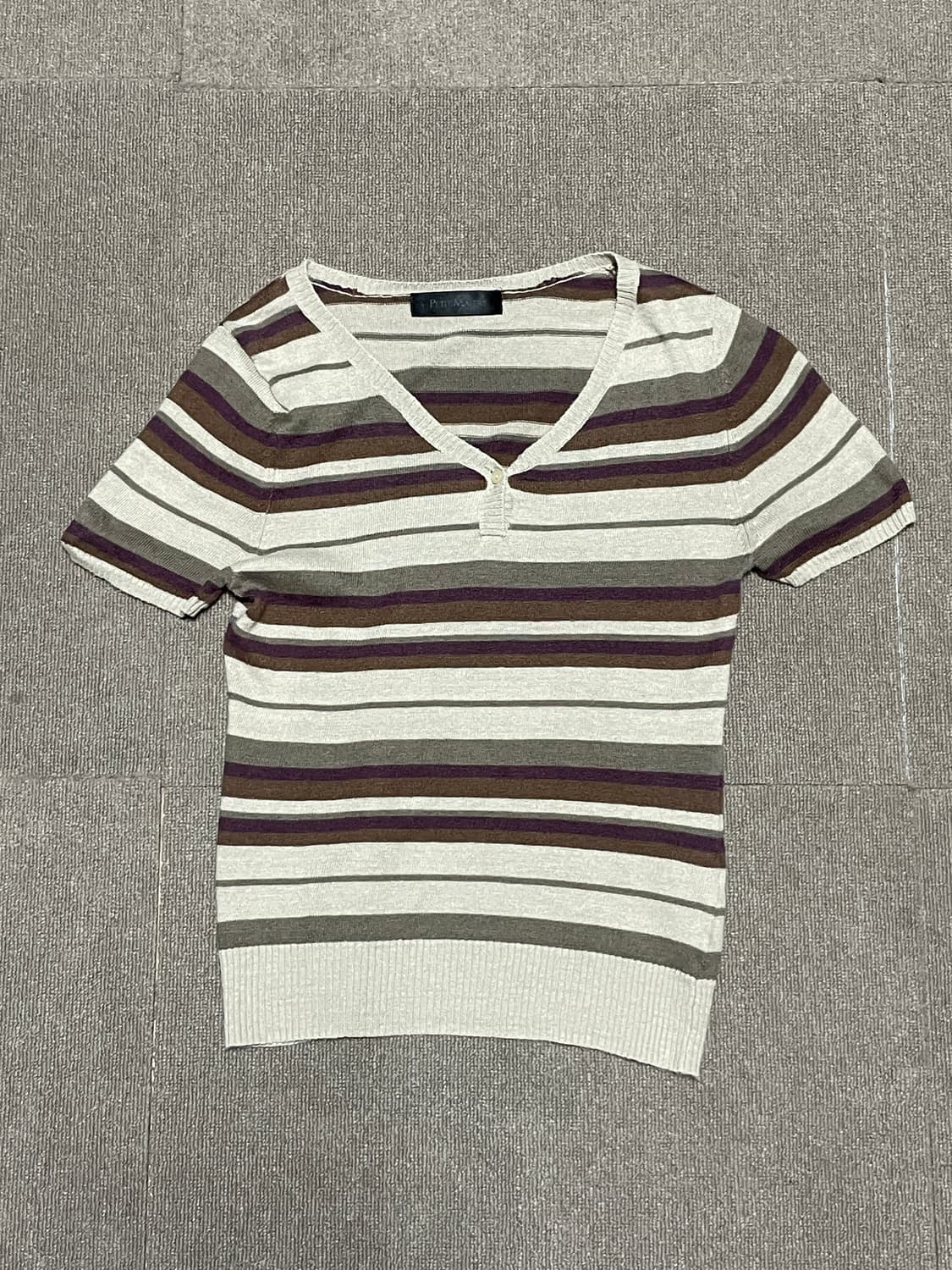 PETIT MAIRE 단가라 립 브이넥 니트티 J02380 상품이미지1