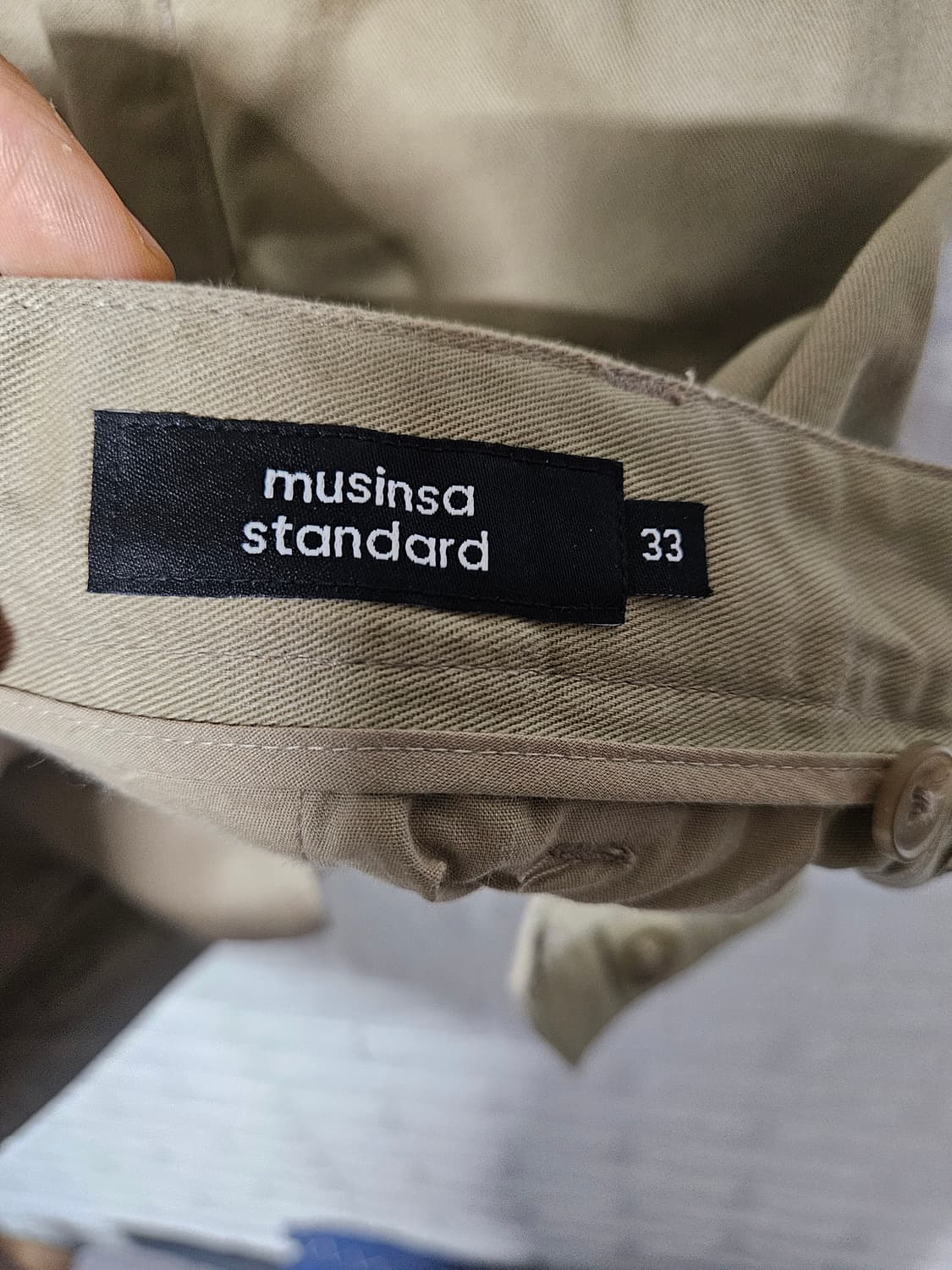 [33] 무신사 스탠다드 원턱 레귤러핏 치노팬츠 베이지 상품이미지2