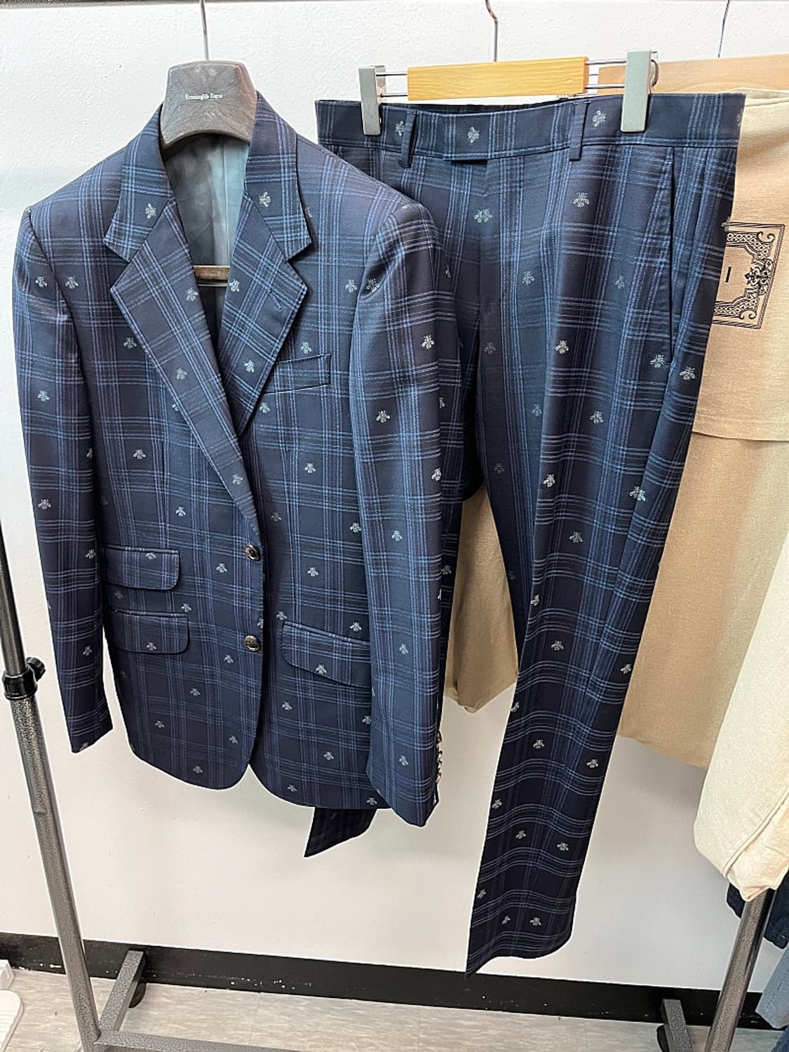 슬림100,32) 구찌 꿀벌 슈트 상품이미지1