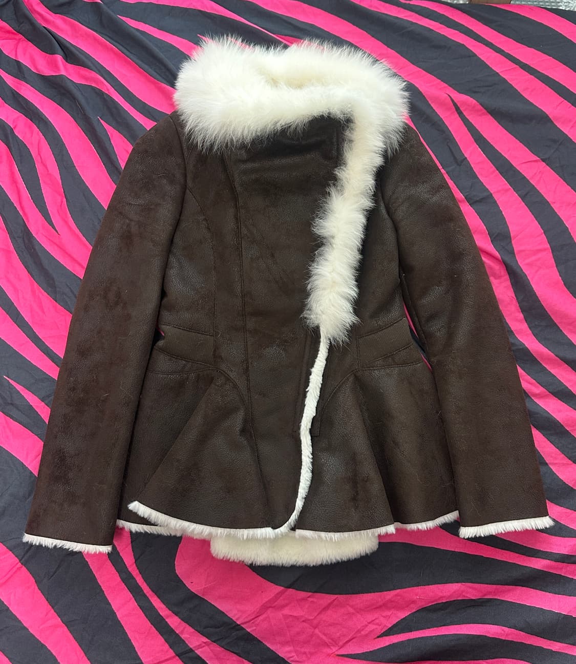 에고이스트 EGOIST 오네갸루 갸루 폭스퍼 금장 브라운 자켓 66 상품이미지3