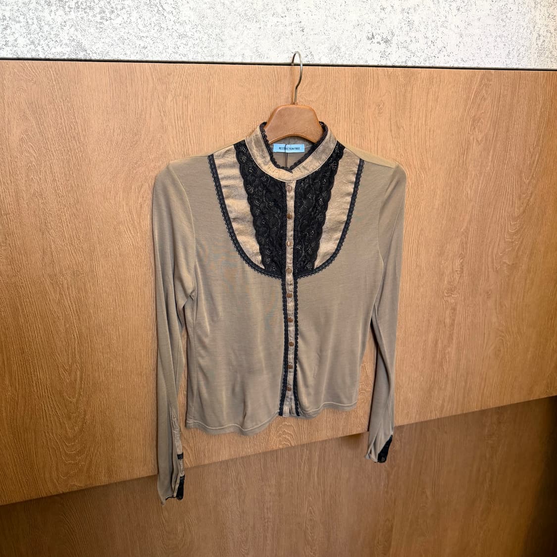 빈티지 롱슬리브 블라우스 블랙 레이스 디테일 루즈핏 브라운 상품이미지1