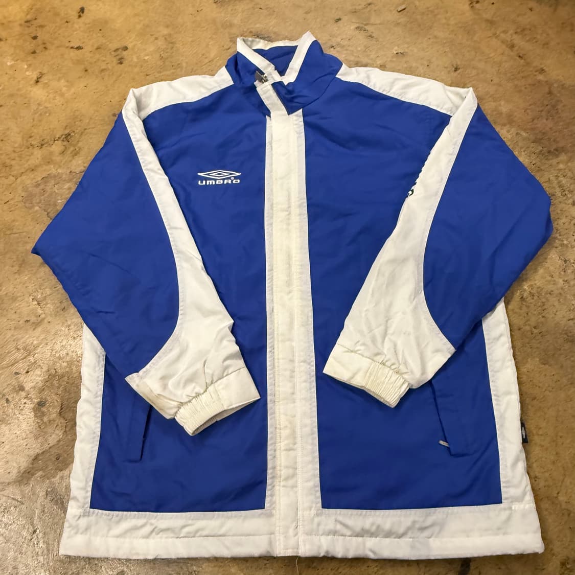 [정품/100] 엄브로 블루 화이트 트랙 바람막이 자켓 b16 상품이미지2