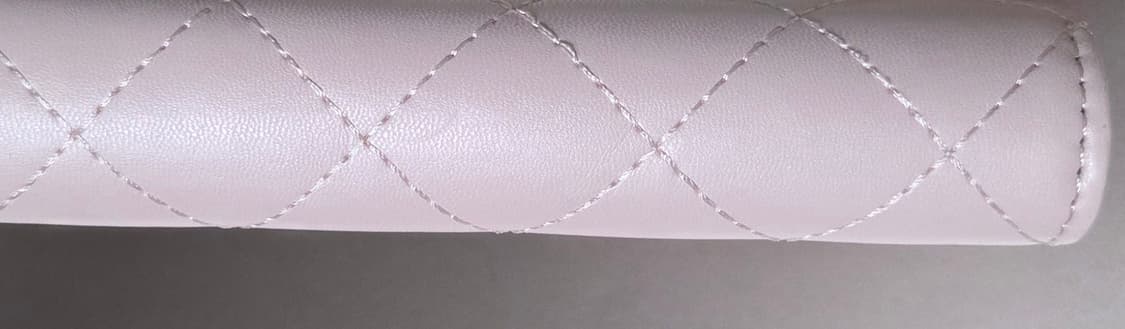 산리오 키티 50주년 퀼팅 다이어리 판매합니다. 상품이미지2