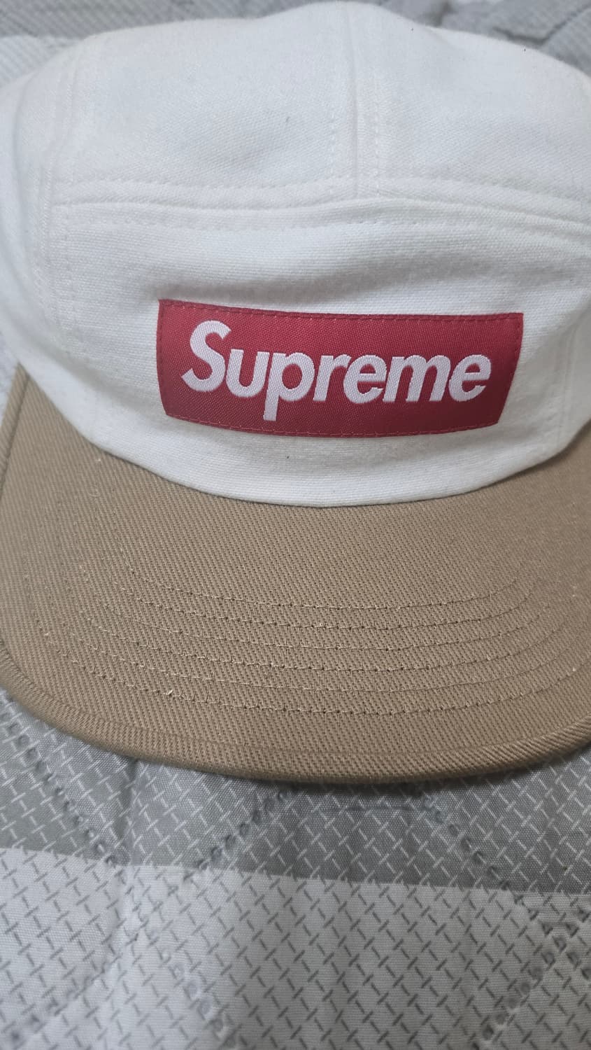 [새상품]슈프림 투톤 캠프캡 화이트 - 23FW 상품이미지1