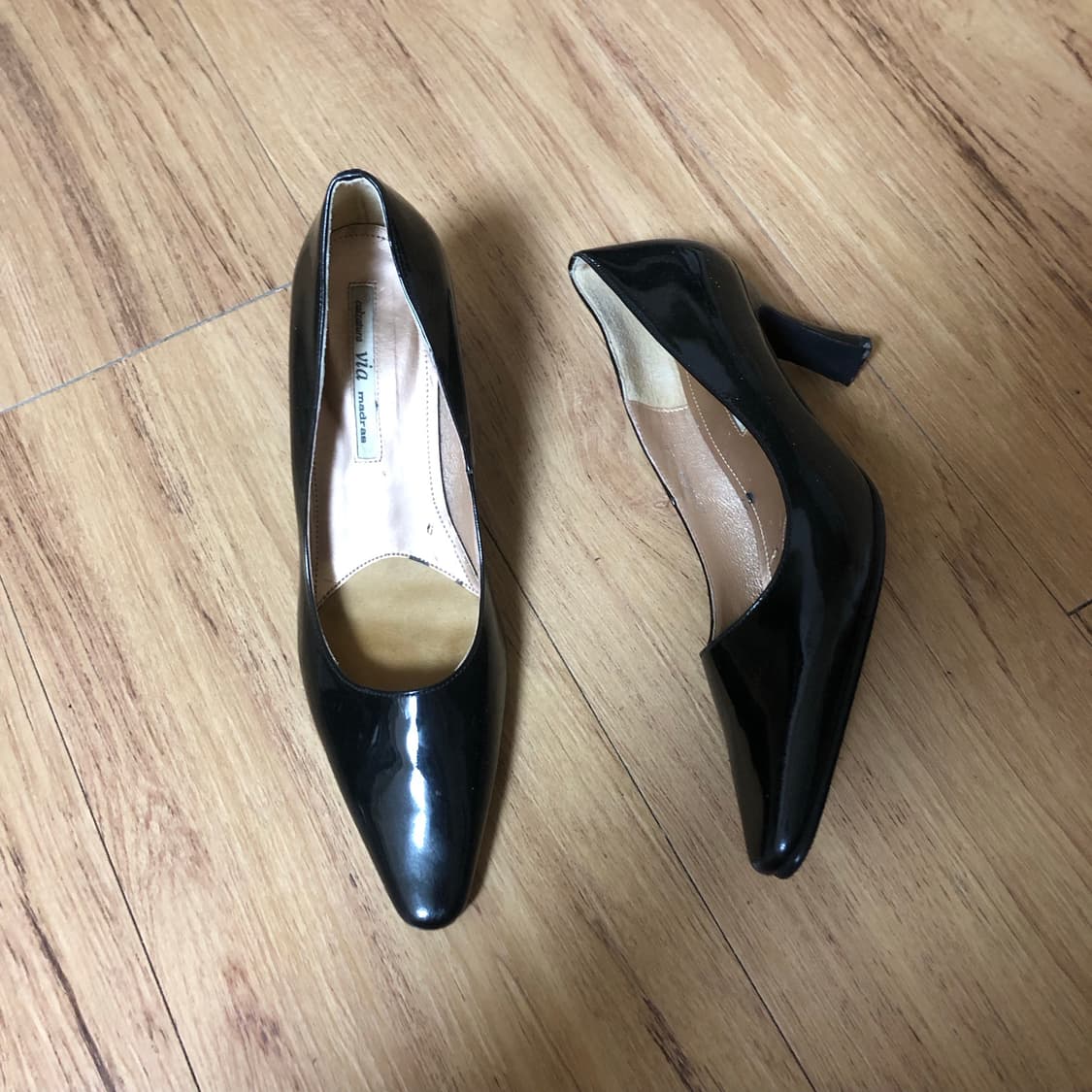 에나멜 블랙 구두 👩🏻‍🦱  상품이미지1