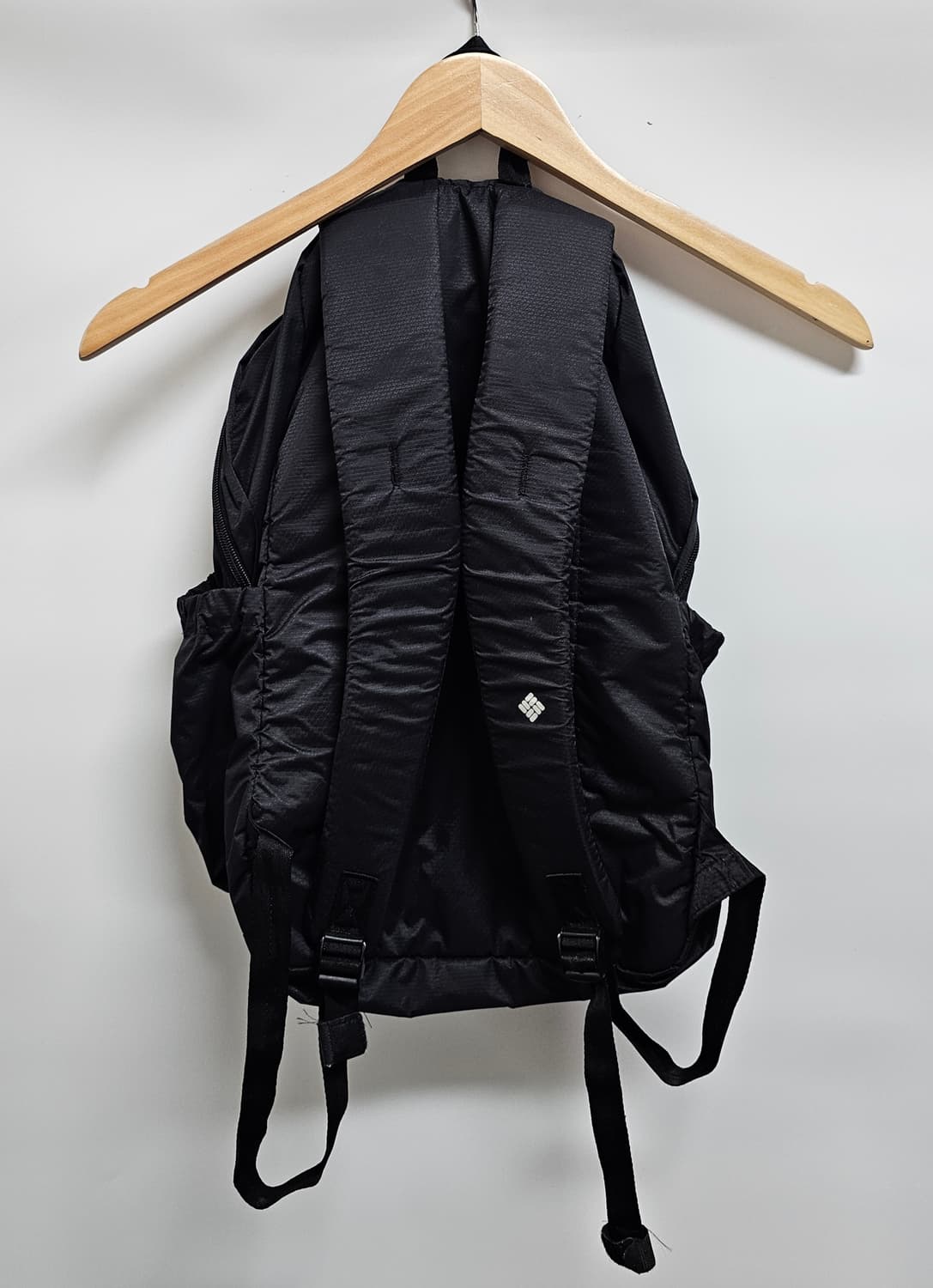 컬럼비아 경량 백팩 15L 상품이미지2