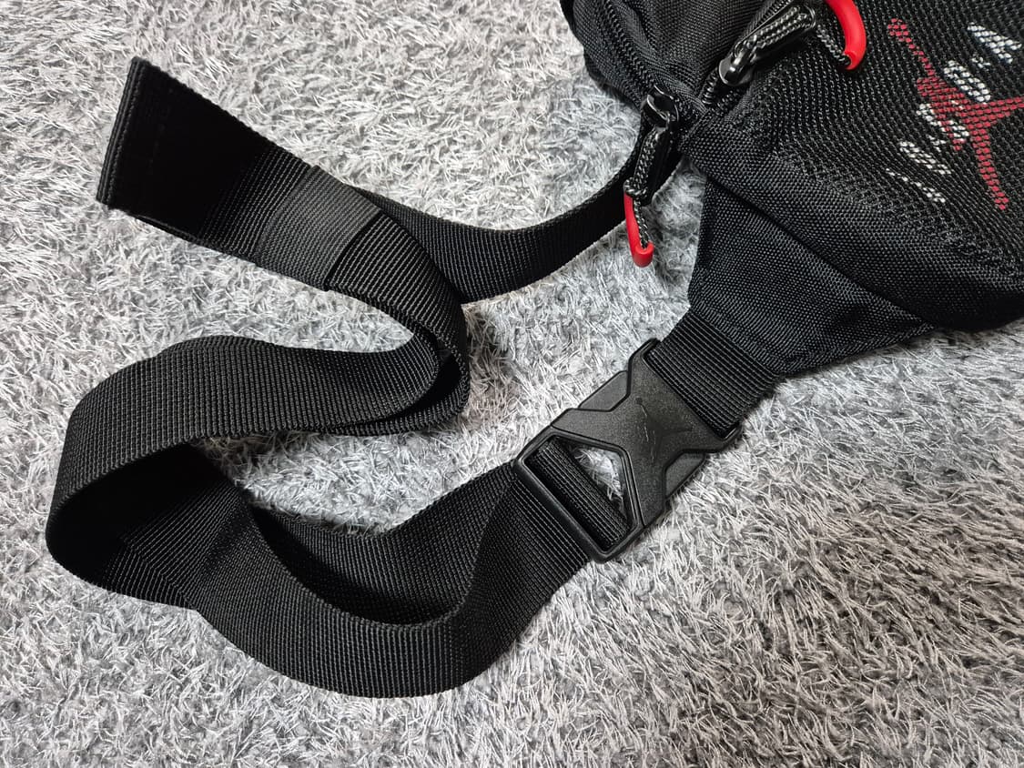 조던 미니 슬링백 힙색 상품이미지4