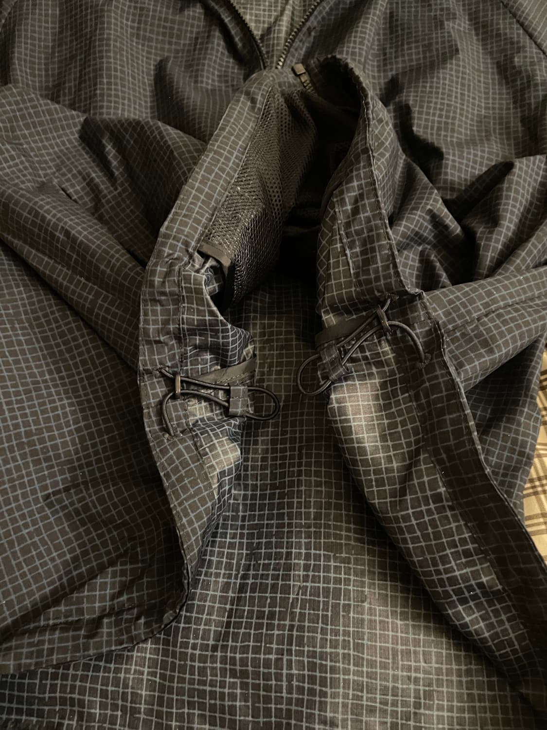 유니클로 체크 바람막이 포켓터블UV PROTECTION파카(패턴) 상품이미지5