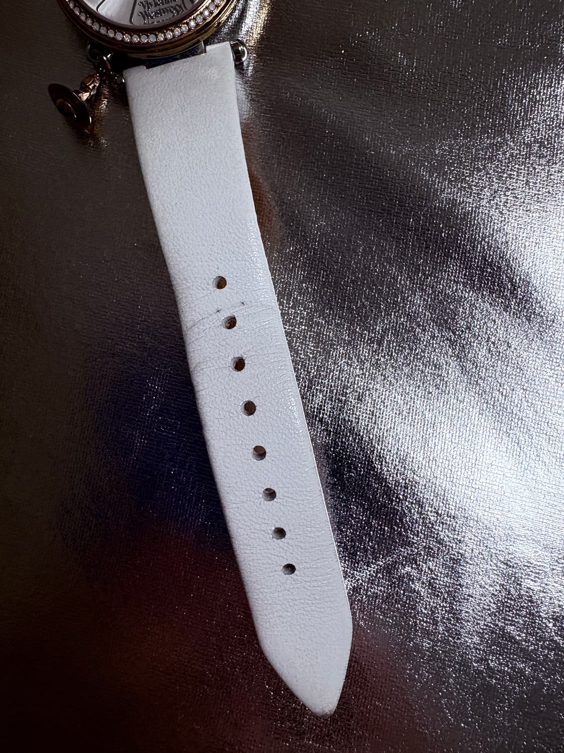 비비안웨스트우드 가죽시계 상품이미지2