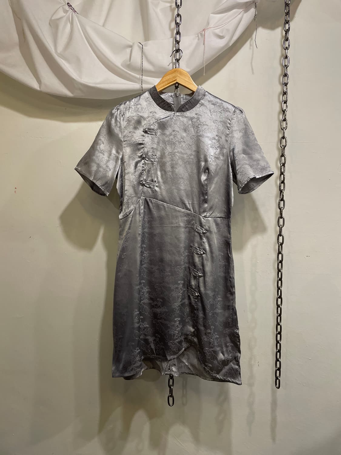 오리엔탈 자수 언발란스 실버 치파오 상품이미지2