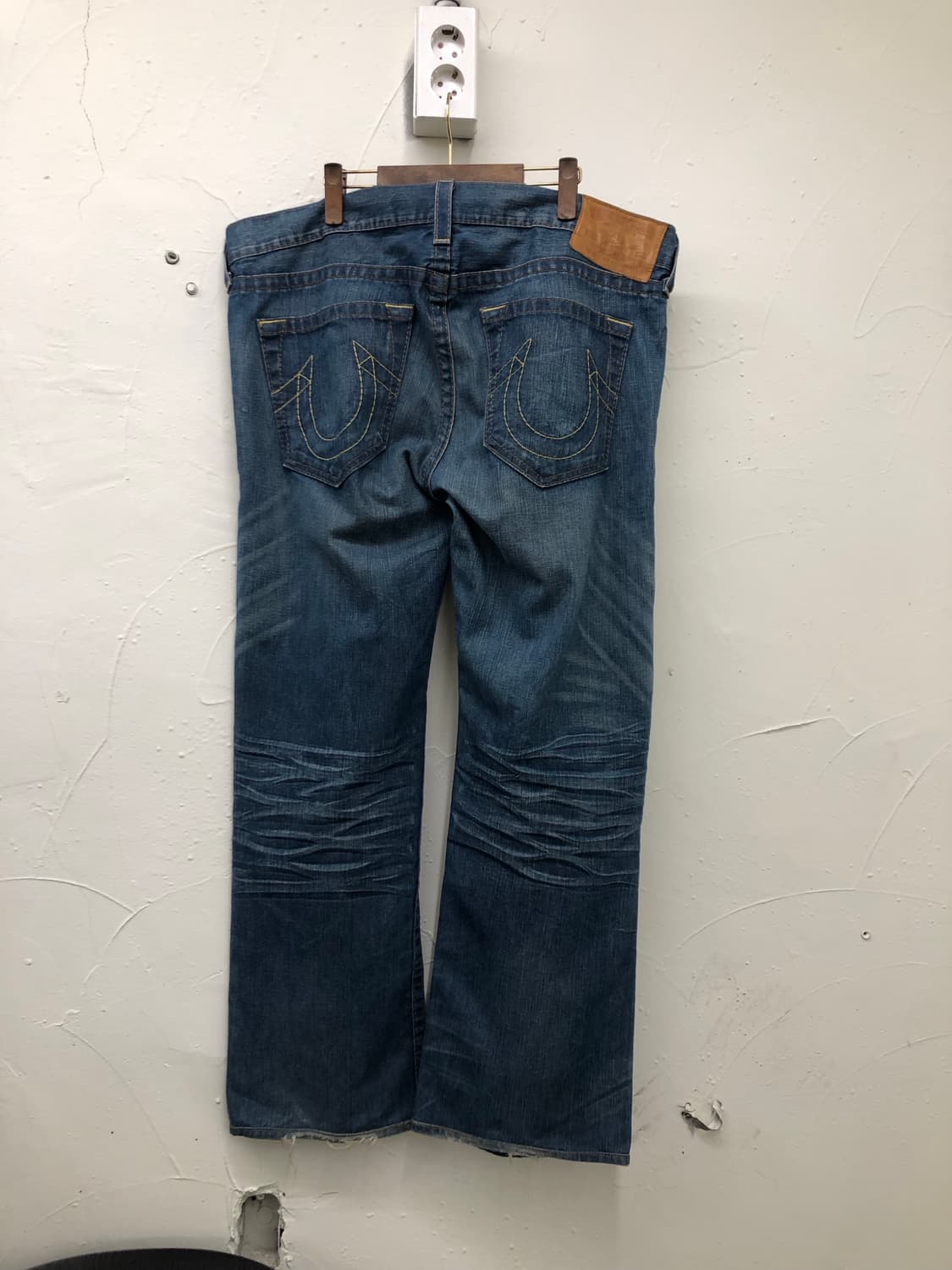 트루릴리젼 부츠컷 데님 팬츠  상품이미지1