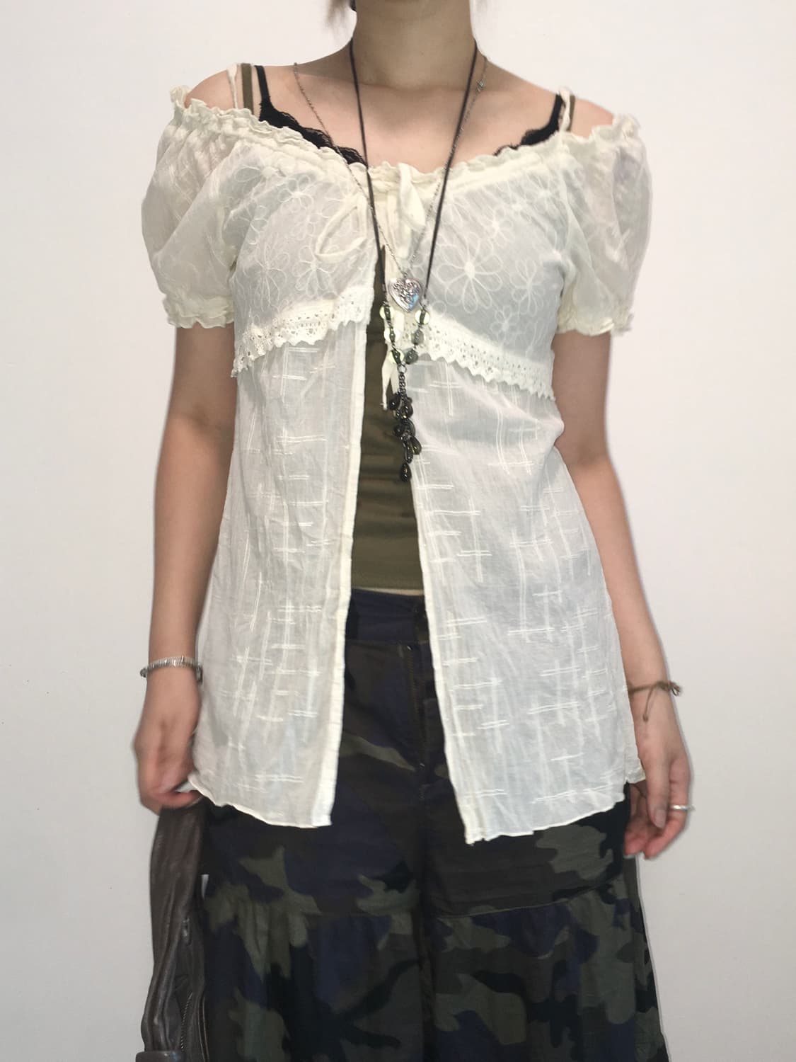 jpn vintage ivory floral off shoulder bl 상품이미지1