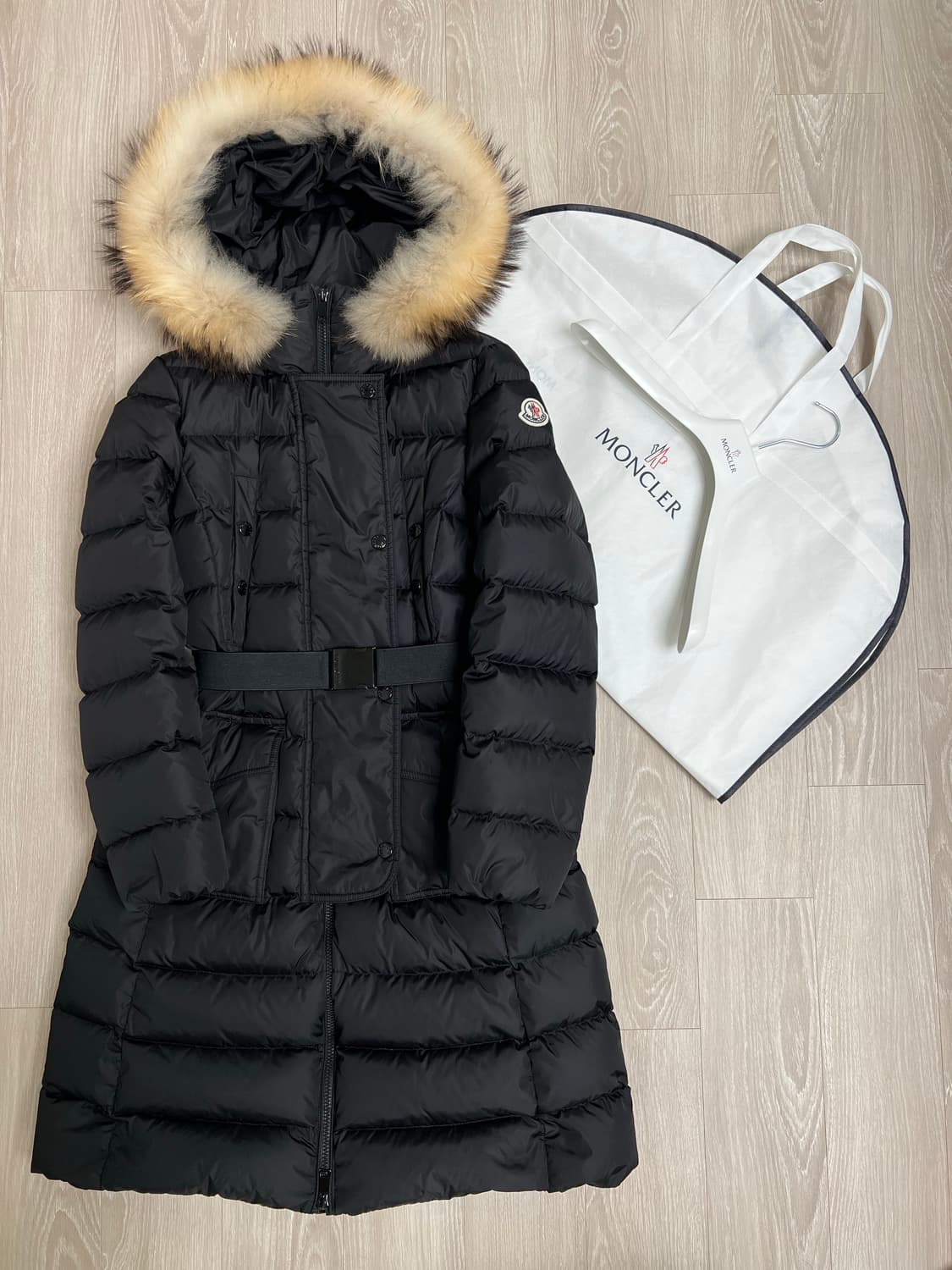 [블랙 1/새상품급] 몽클레어 클로에 여성패딩 블랙 1사이즈 풀구성 상품이미지1