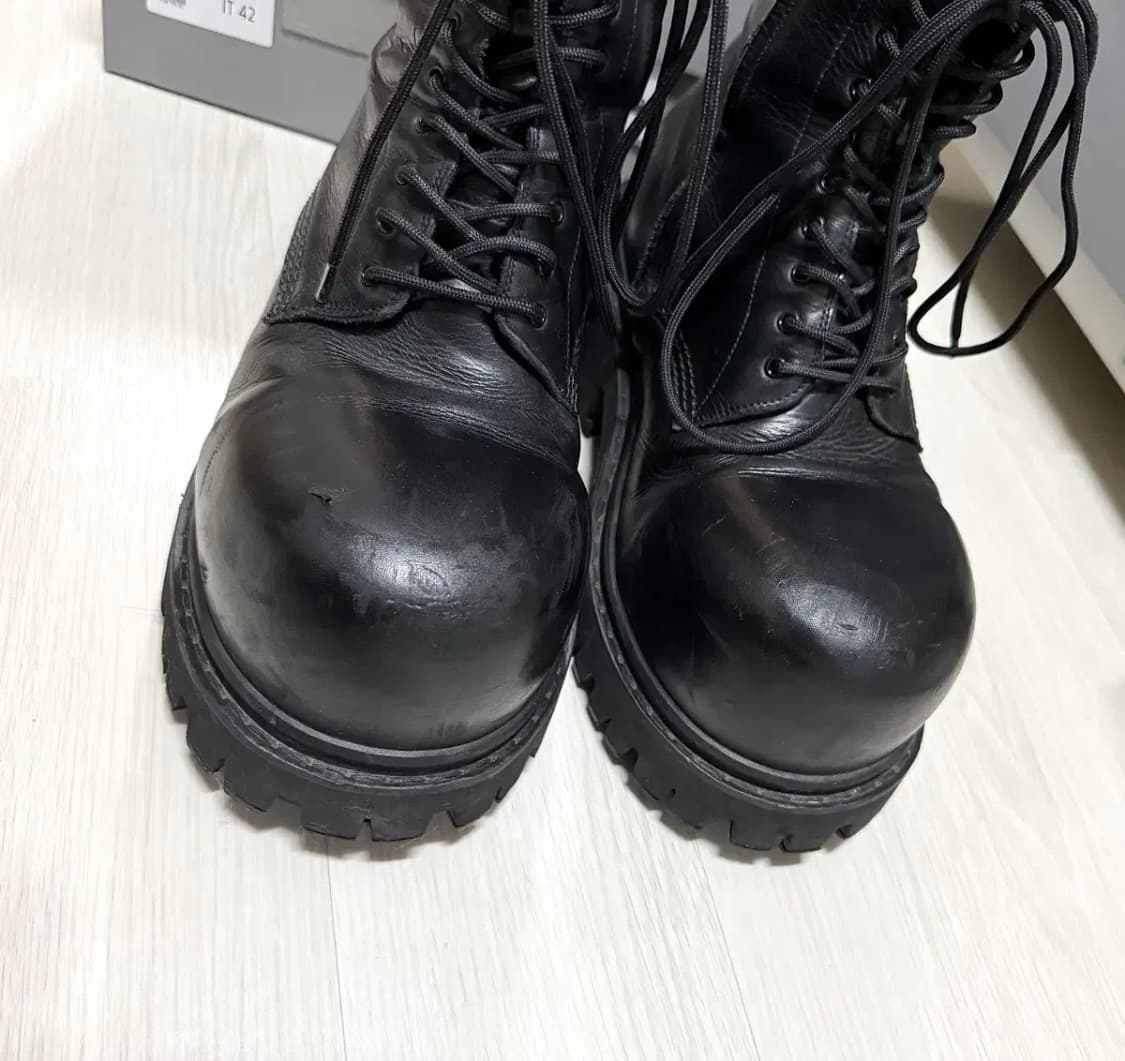 발렌시아가 스톰퍼 42 상품이미지1