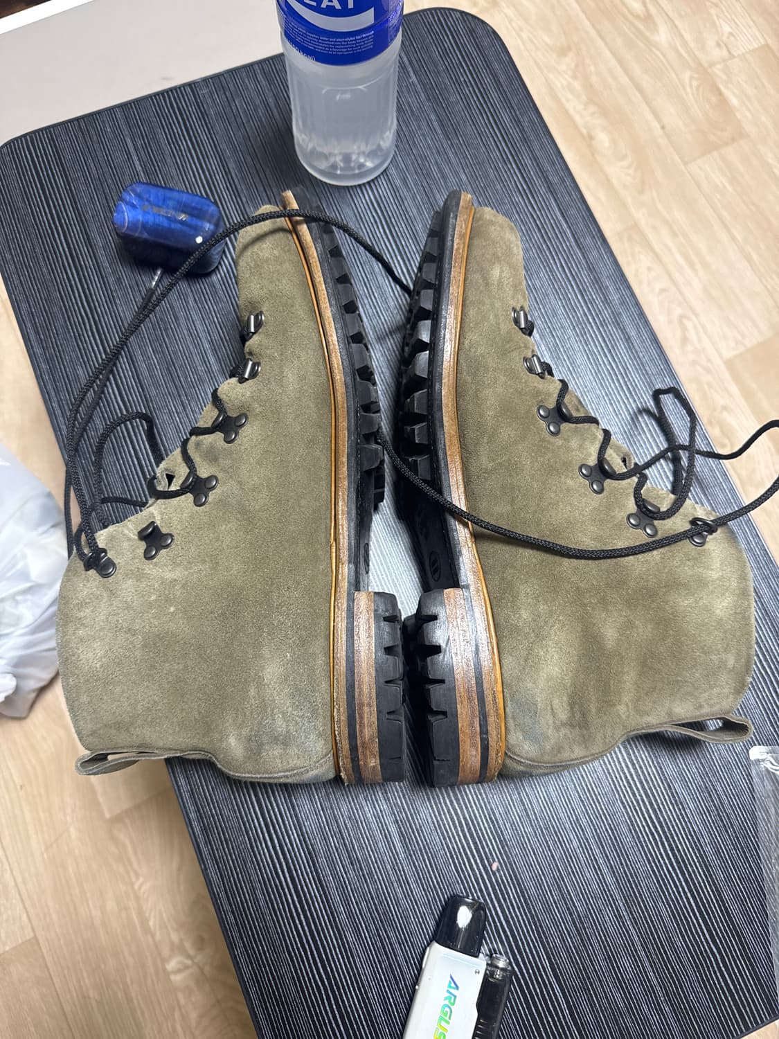 바이버그 하이킹부츠 uk 11.5사이즈 상품이미지3