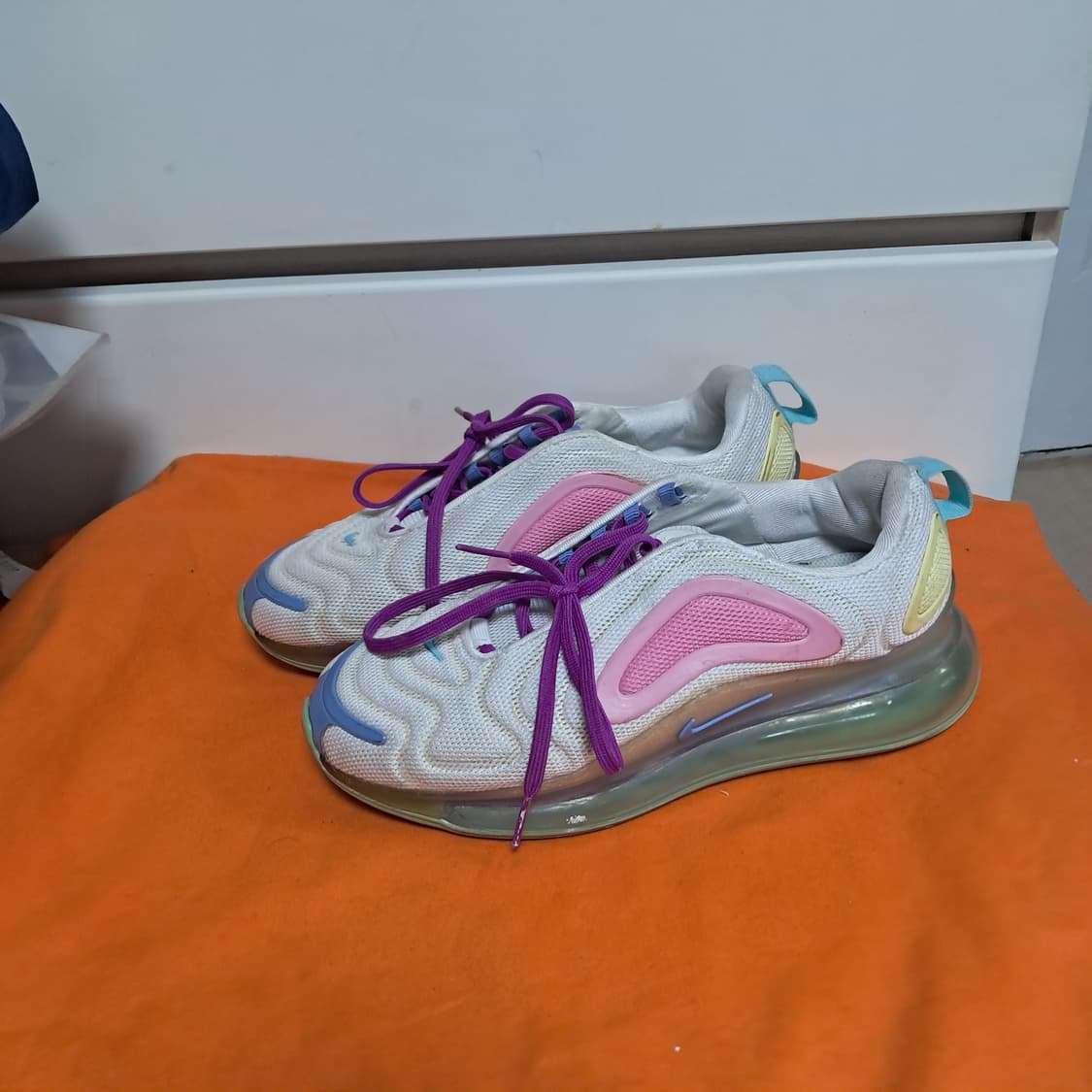 나이키 에어맥스 720 240~245mm 상품이미지1