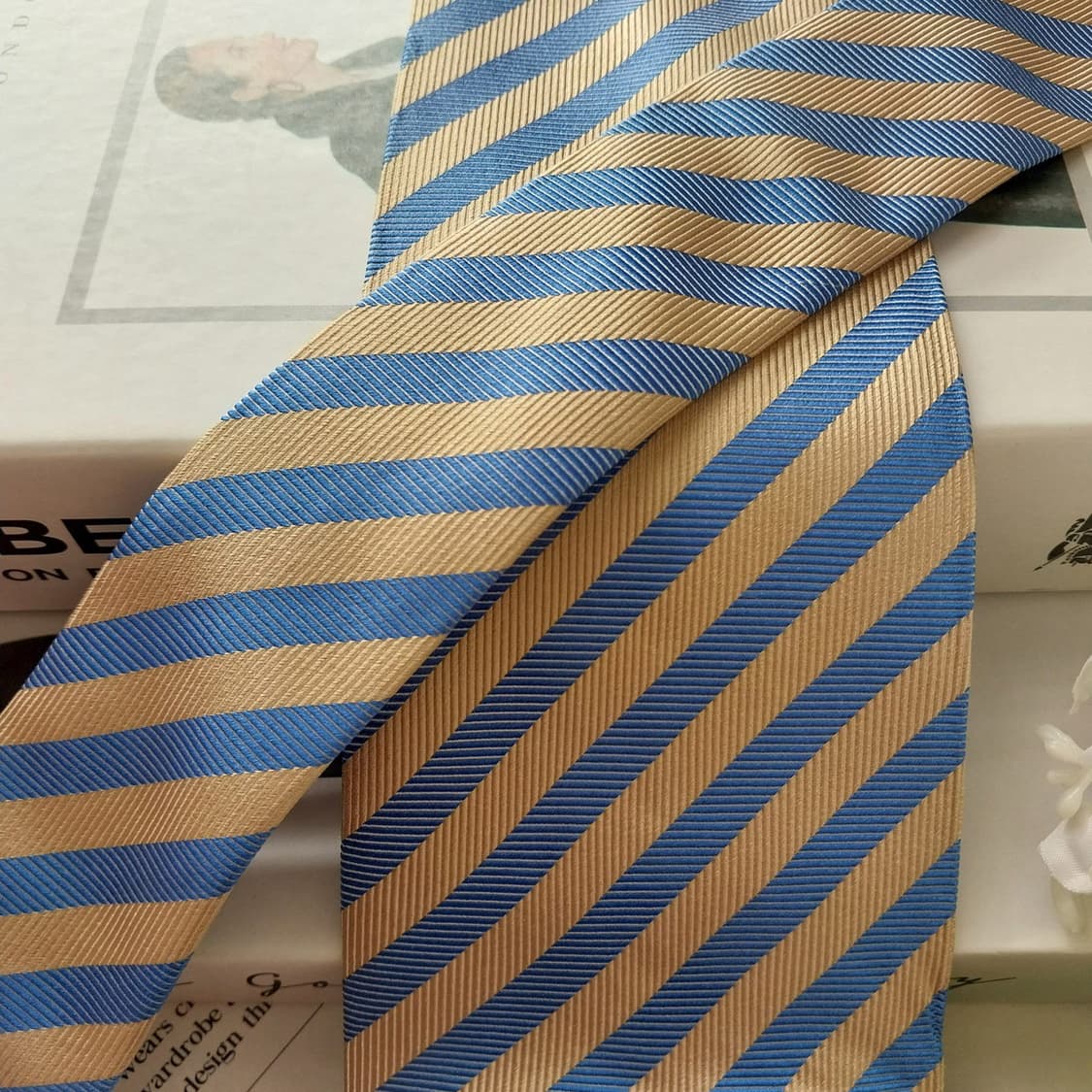 버버리 넥타이 베이지 블루 스트라이프 8.9cm A+등급 K2144 상품이미지5