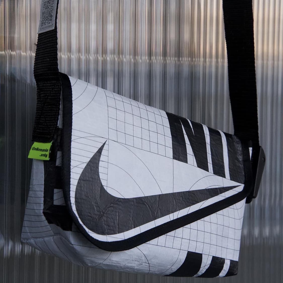 나이키 리유저블백 커스텀 미니백 상품이미지1