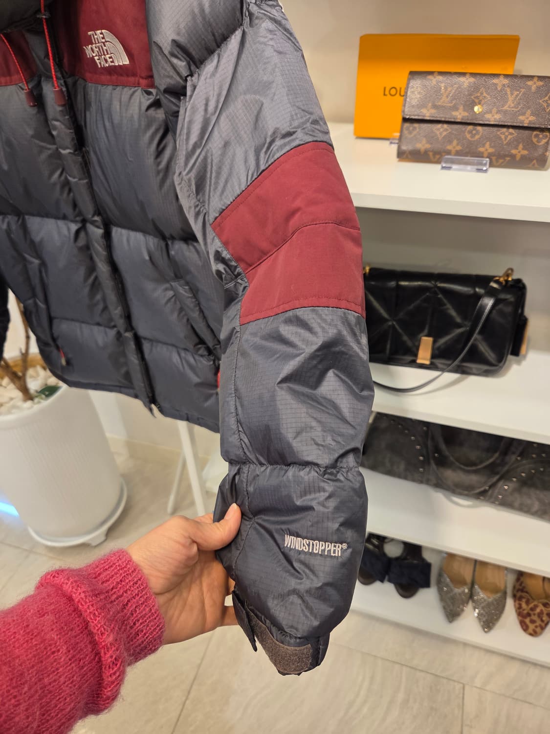 노스페이스 우먼스 윈드 스토퍼 뉴써밋 700 다운패딩 상품이미지4