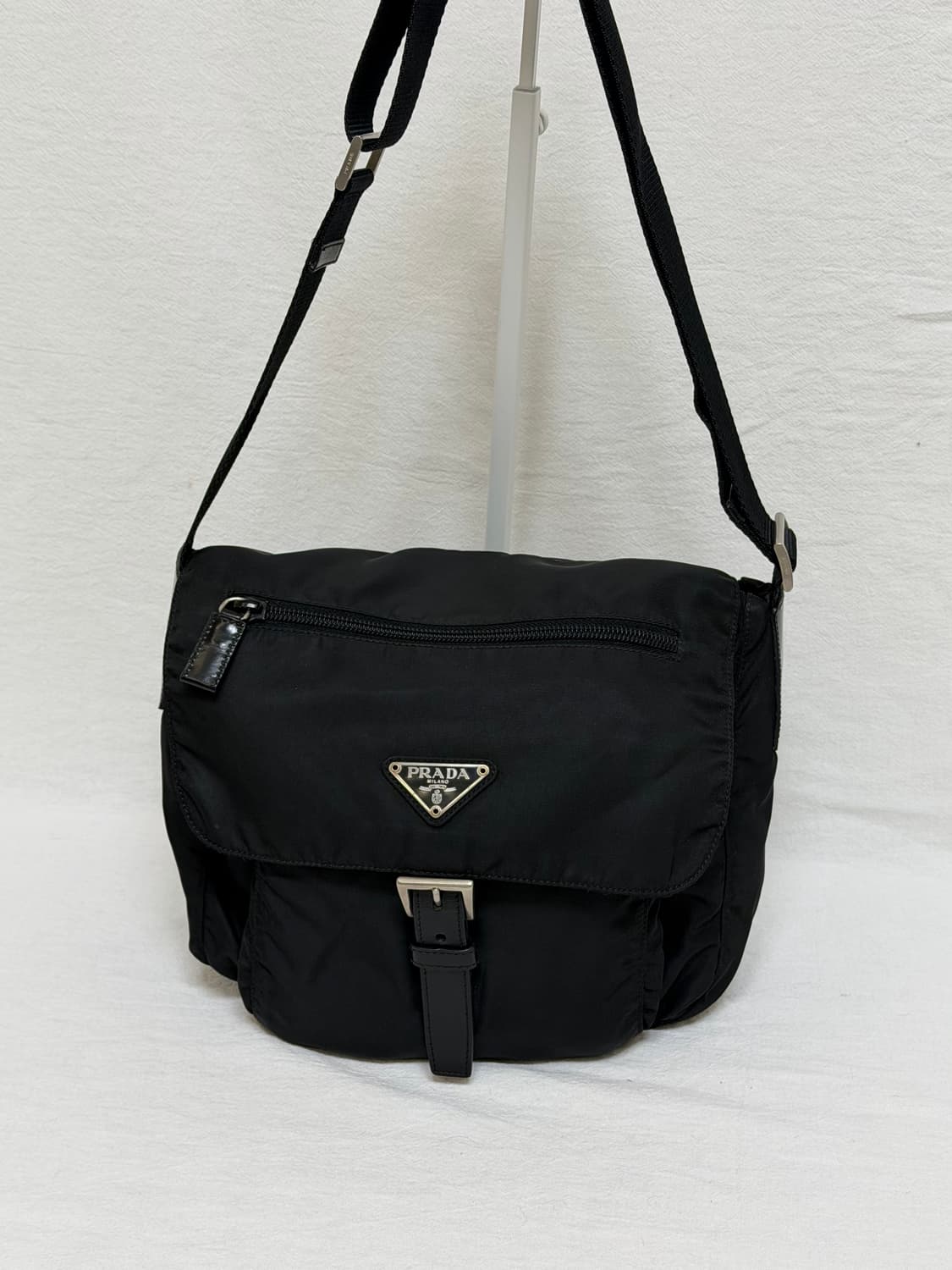 정품 프라다 포코노 나일론 메신저백 크로스백 숄더백 주우재백 상품이미지1