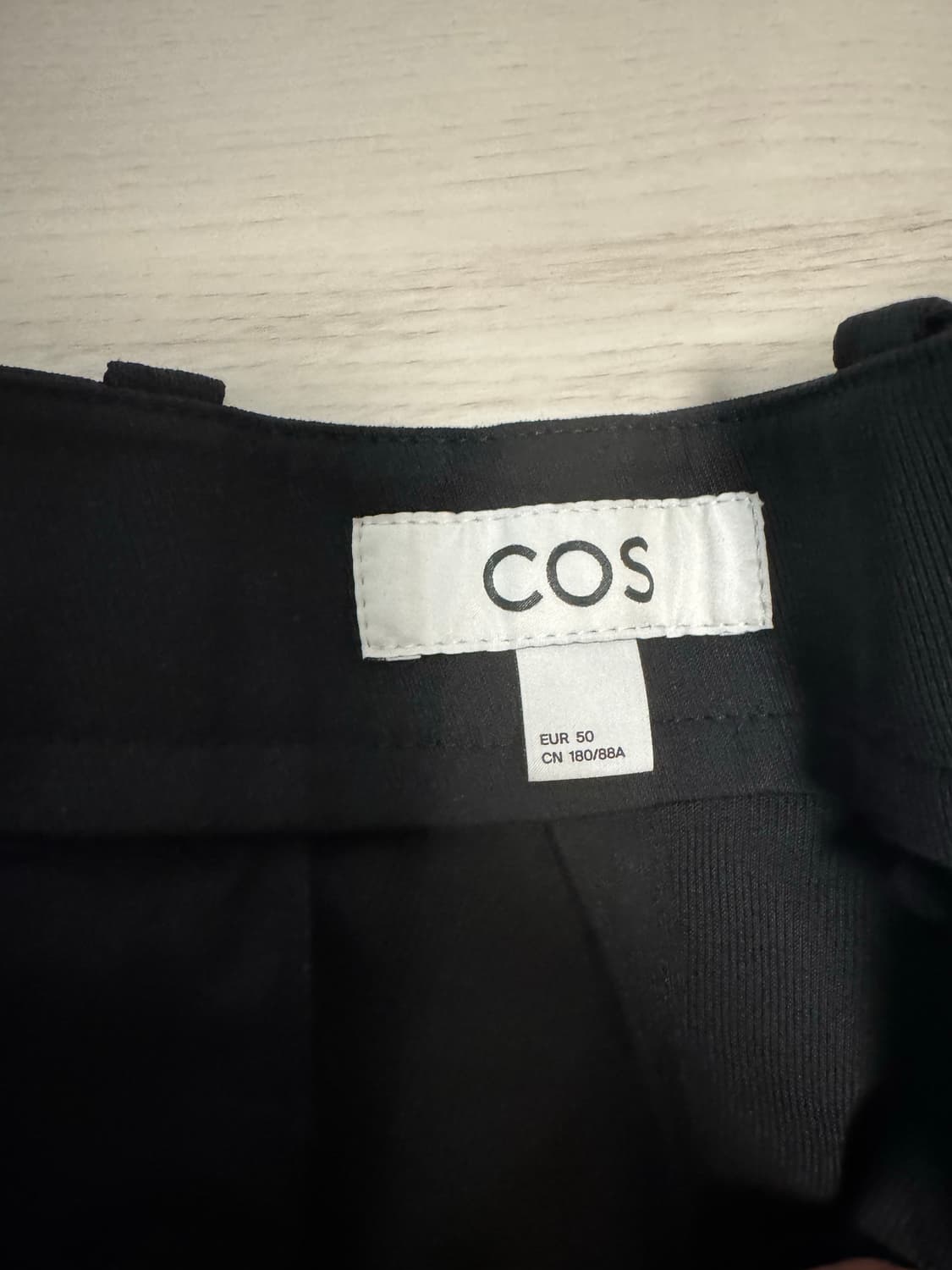 Cos 와이드레그 카고트라우저 블랙 50사이즈 개급처 상품이미지4