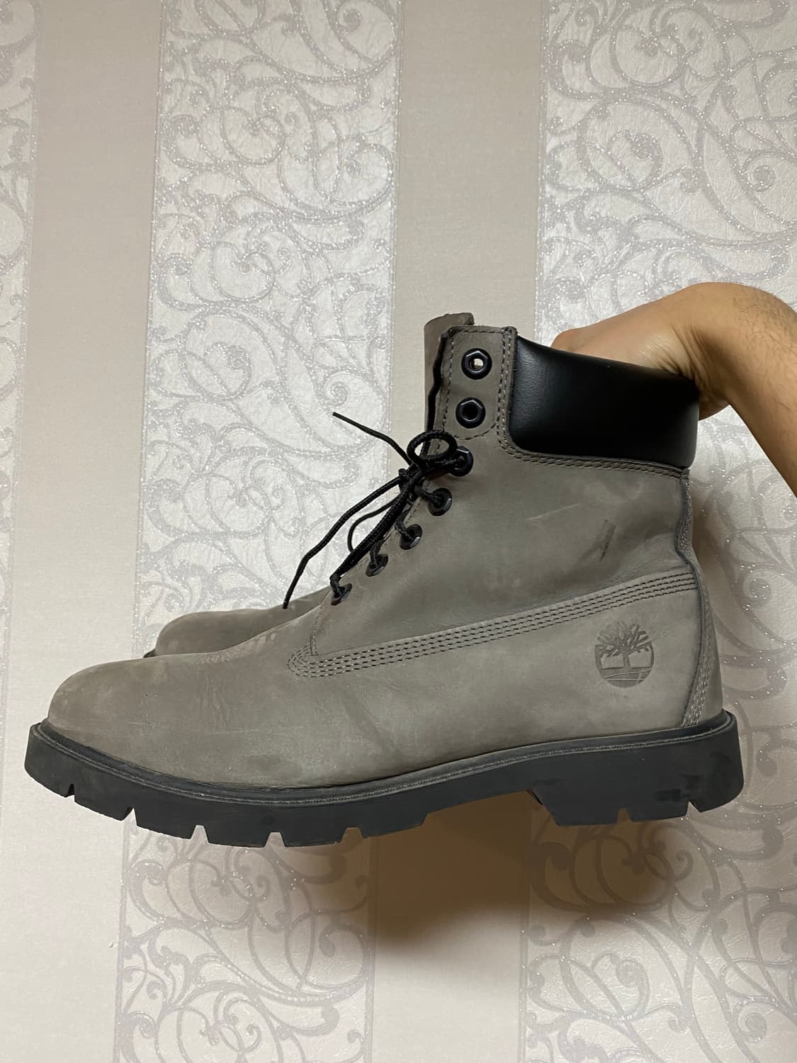 팀버랜드 클래식 6인치 다크그레이 270 상품이미지2