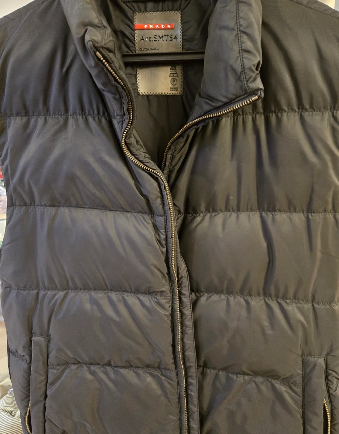 프라다 니트 구스다운조끼 상품이미지1