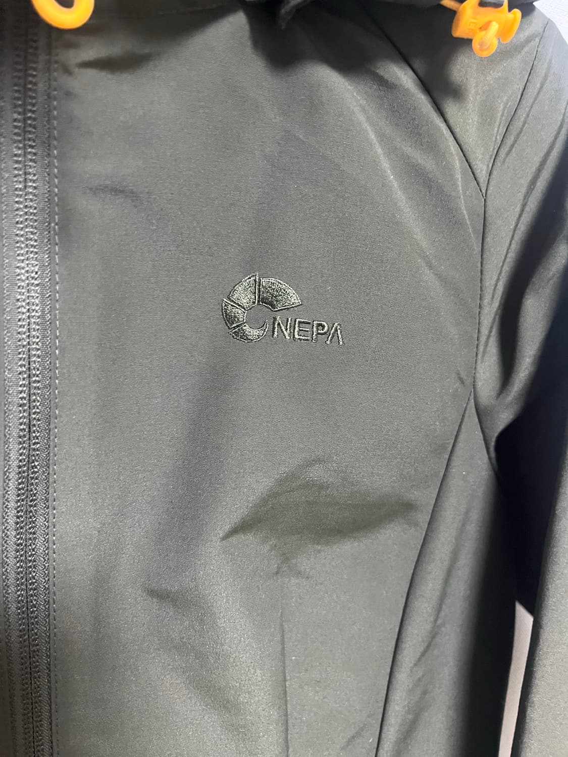 네파 여성 트리니티 방풍 자켓 카키색 상품이미지2