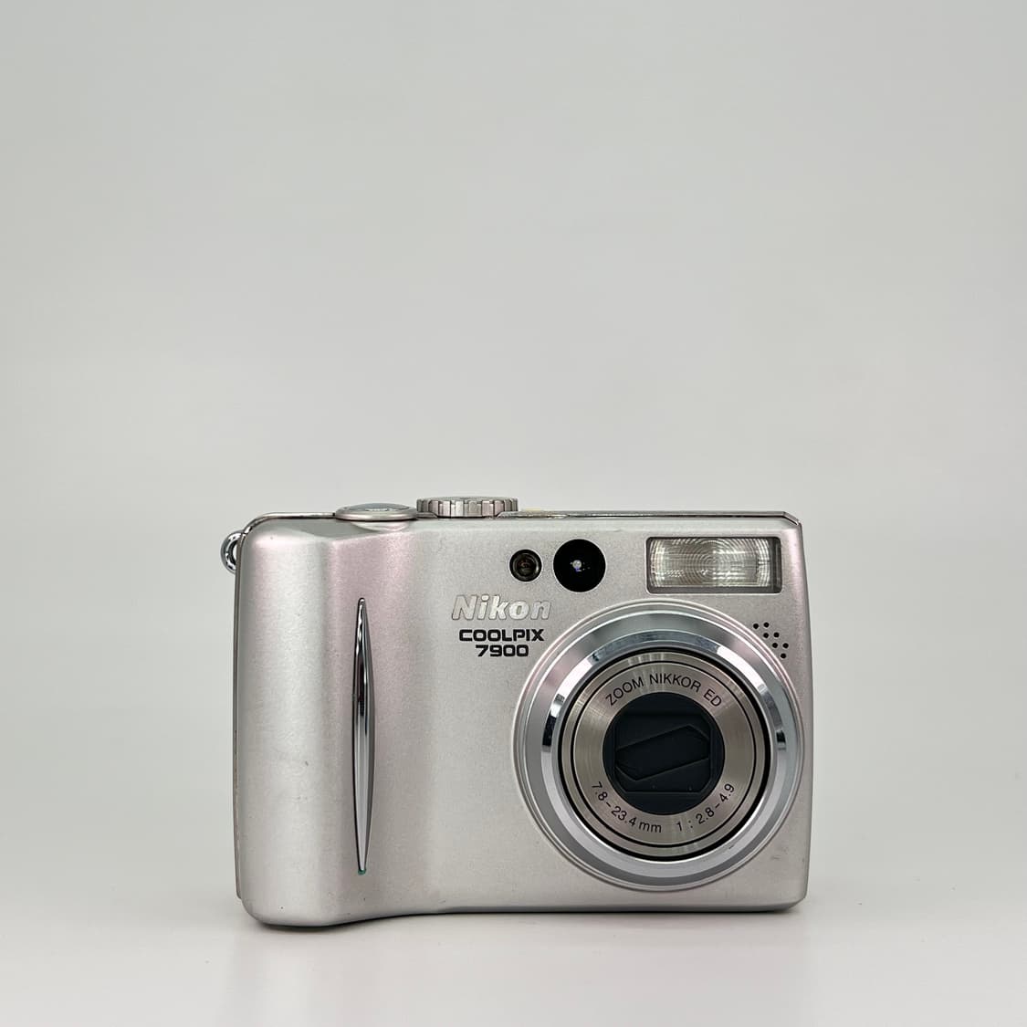 니콘 쿨픽스 Nikon Coolpix 7900 실버 상품이미지1