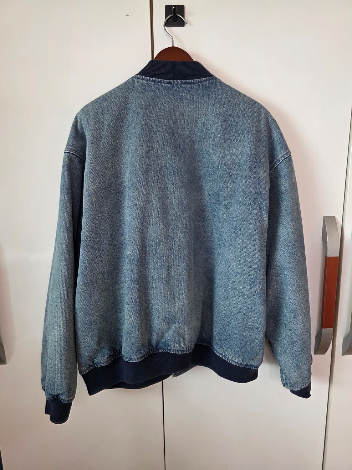 슈프림 워시드 녹아웃 데님 바시티 자켓 워시드 블루 상품이미지2