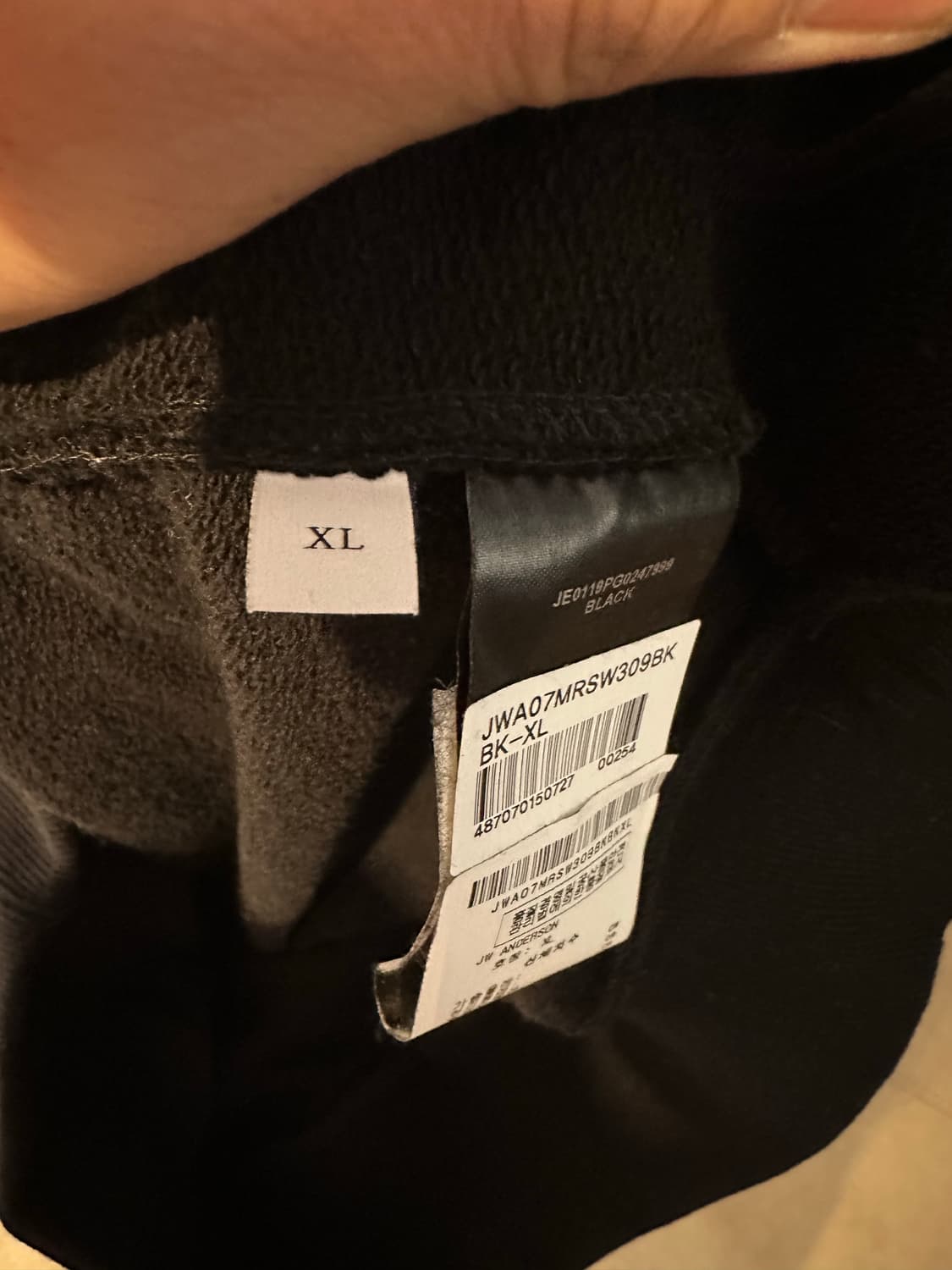 JW 앤더슨 로고 맨투맨 상품이미지3