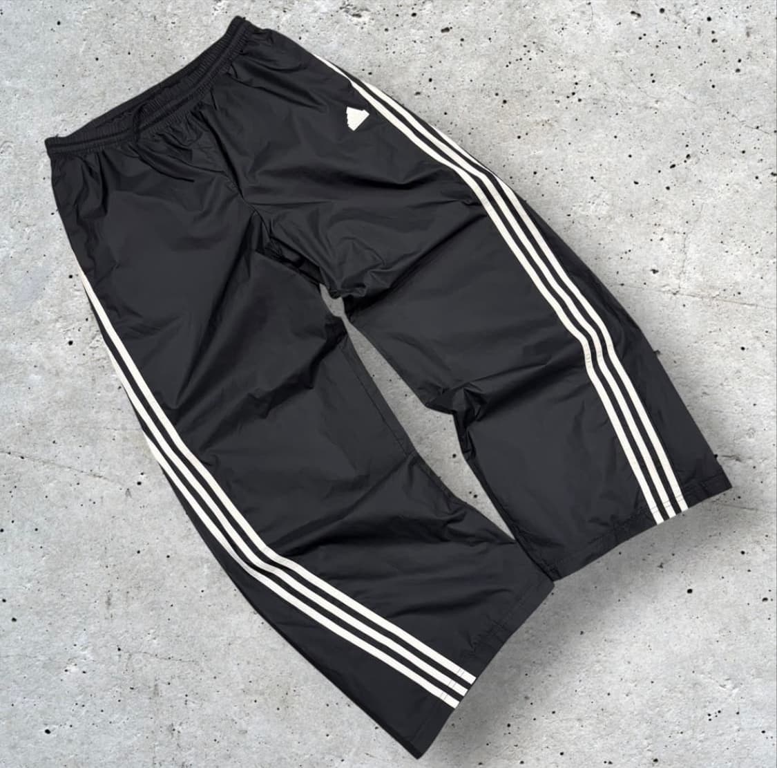 아디다스  트랙 우븐 와이드 트레이닝 바지  L 상품이미지1