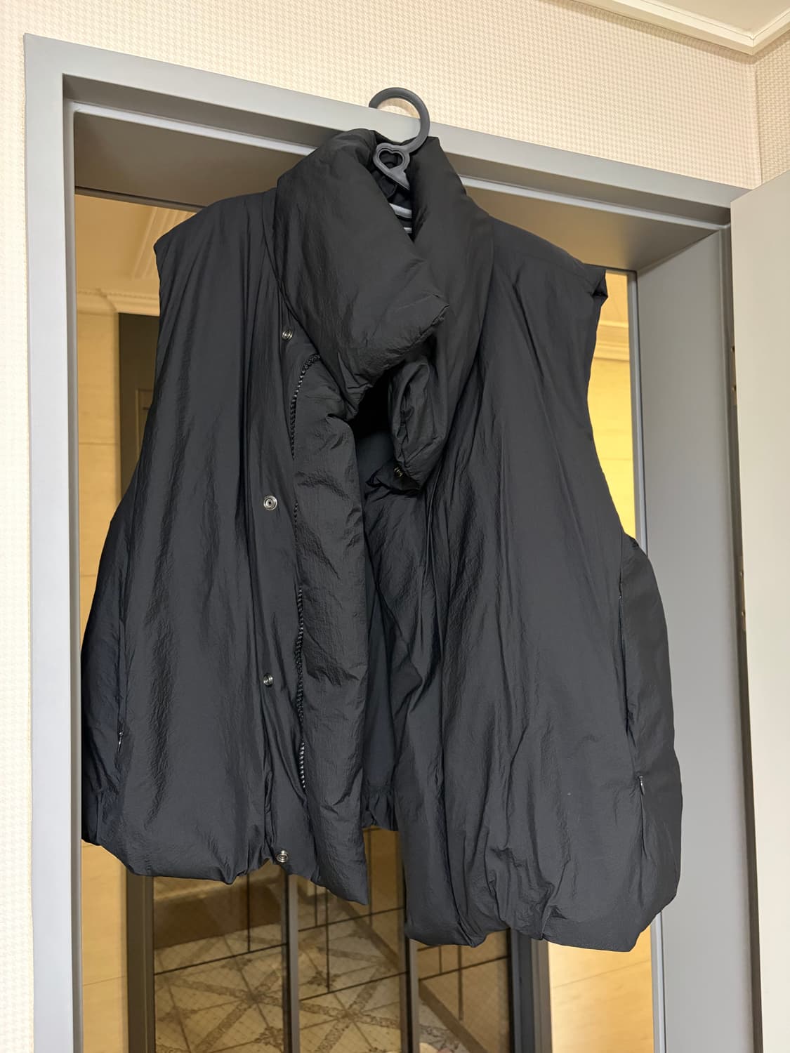 시스템옴므 크링클 구스다운 베스트 [100,L] 상품이미지2