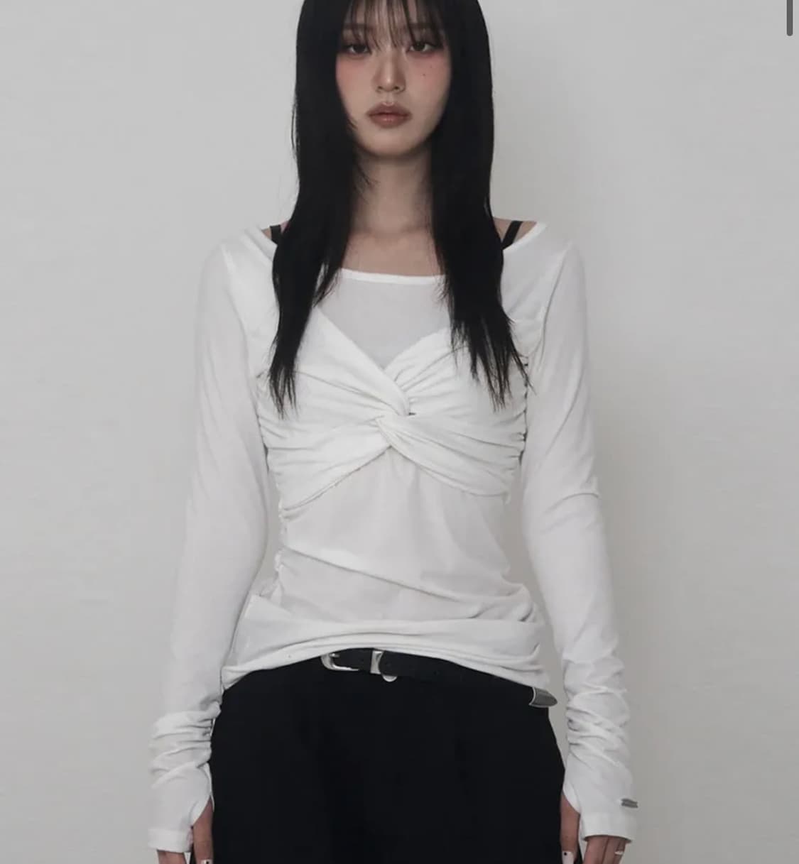 에트오소메   셔링 트위스트 레이어드 롱 슬리브 상품이미지1