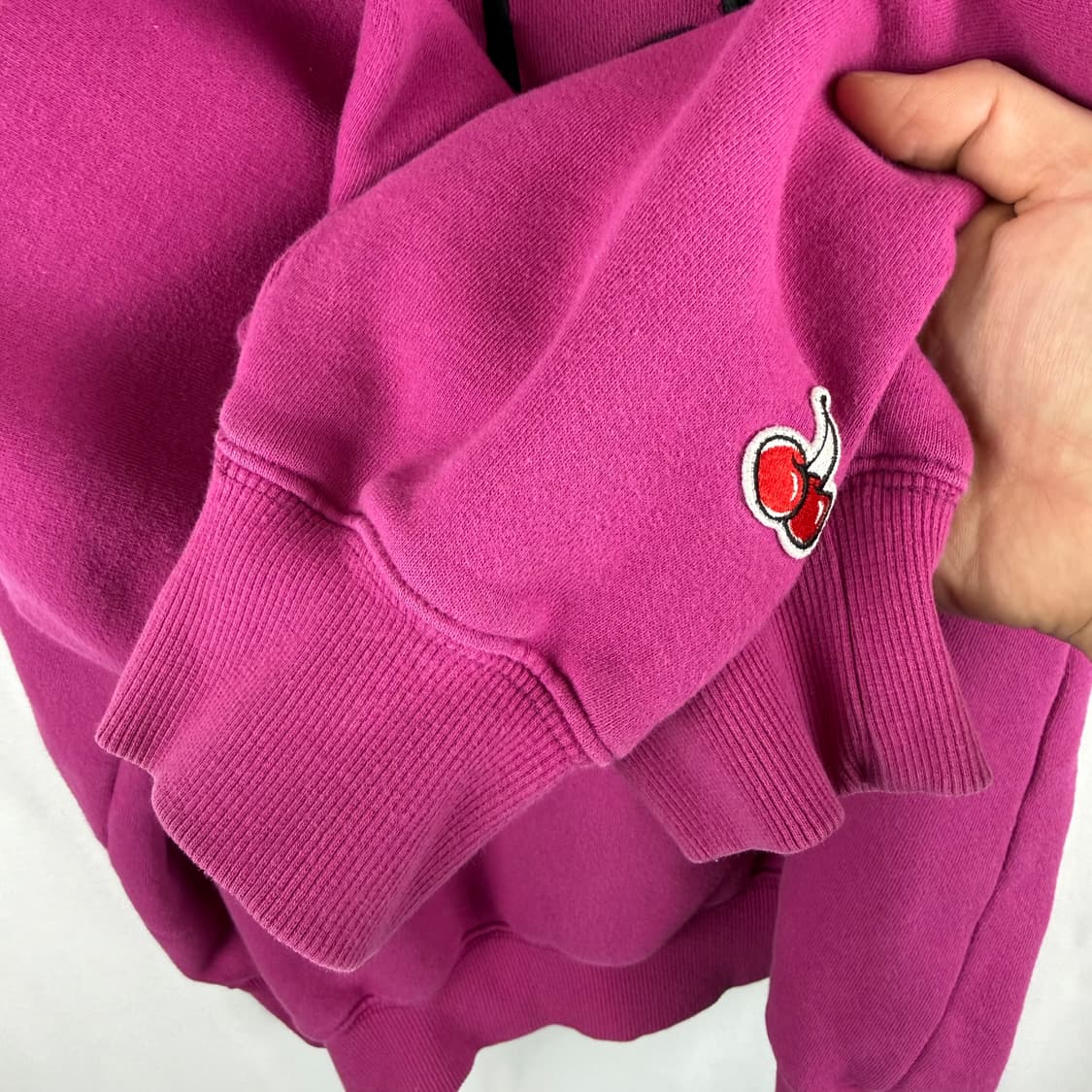 1) 키르시 체리 맨투맨 핫핑크 상품이미지4