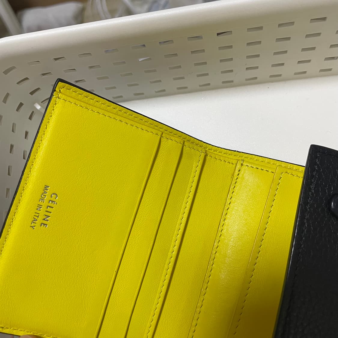 셀린느 스몰 폴디드 멀티 펑션 반지갑 상품이미지3